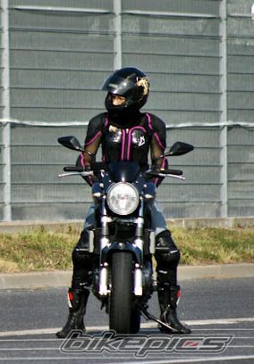 Photo 2438363