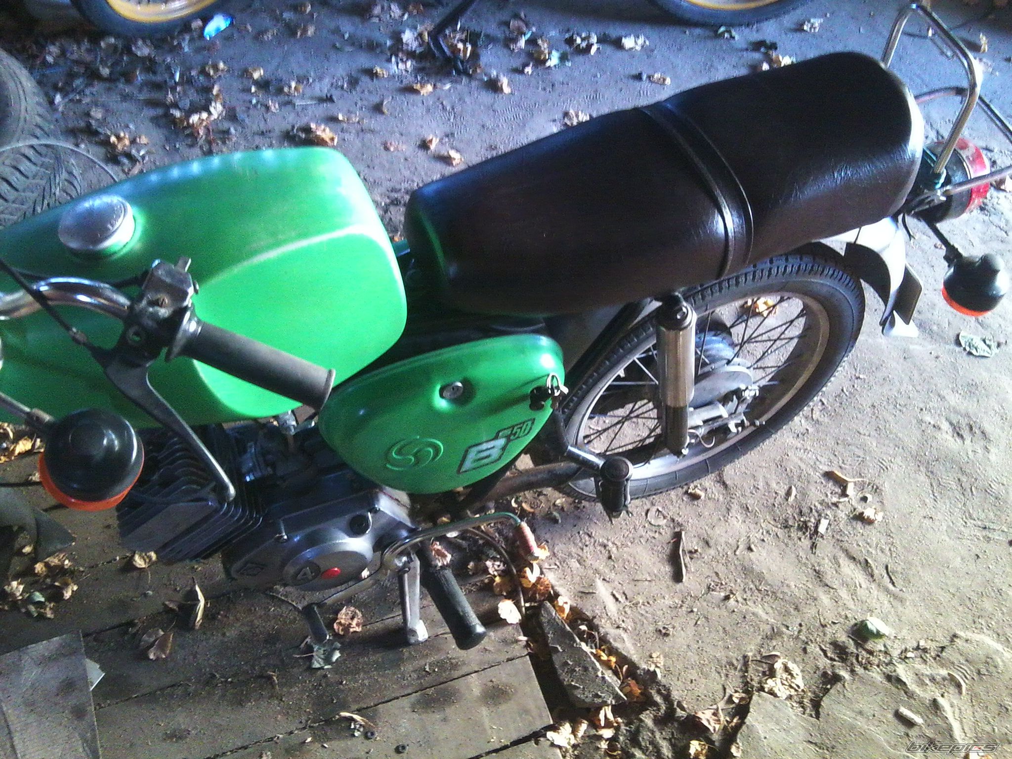 Photo 2438537