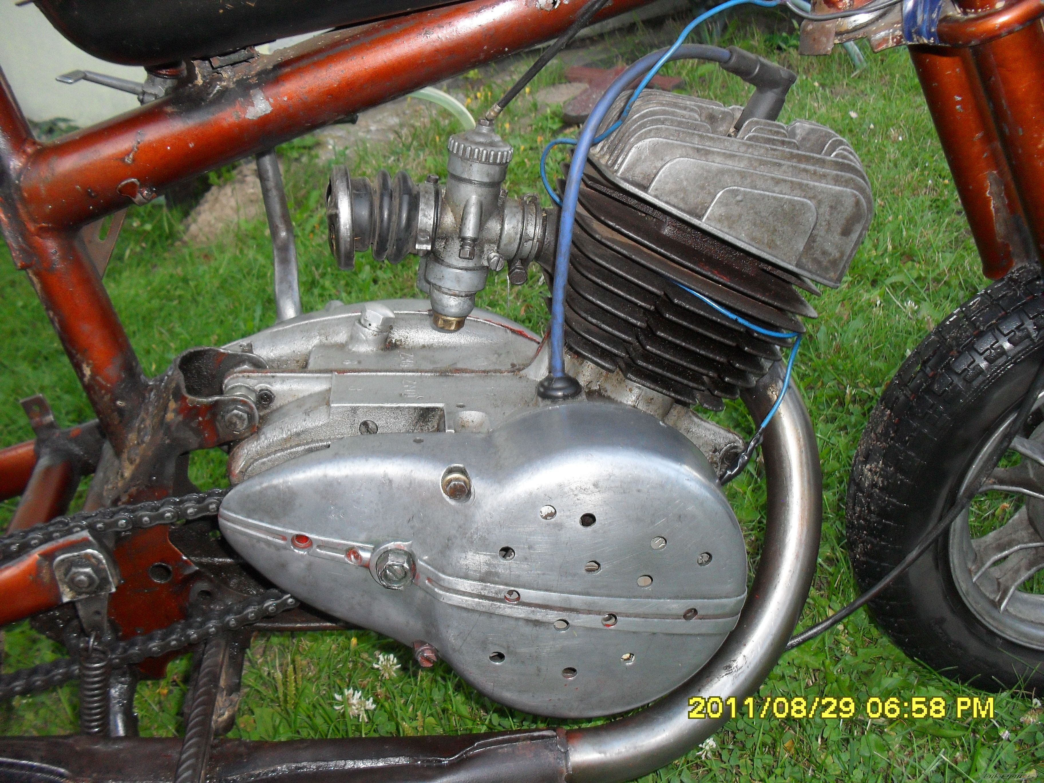 Photo 2438549