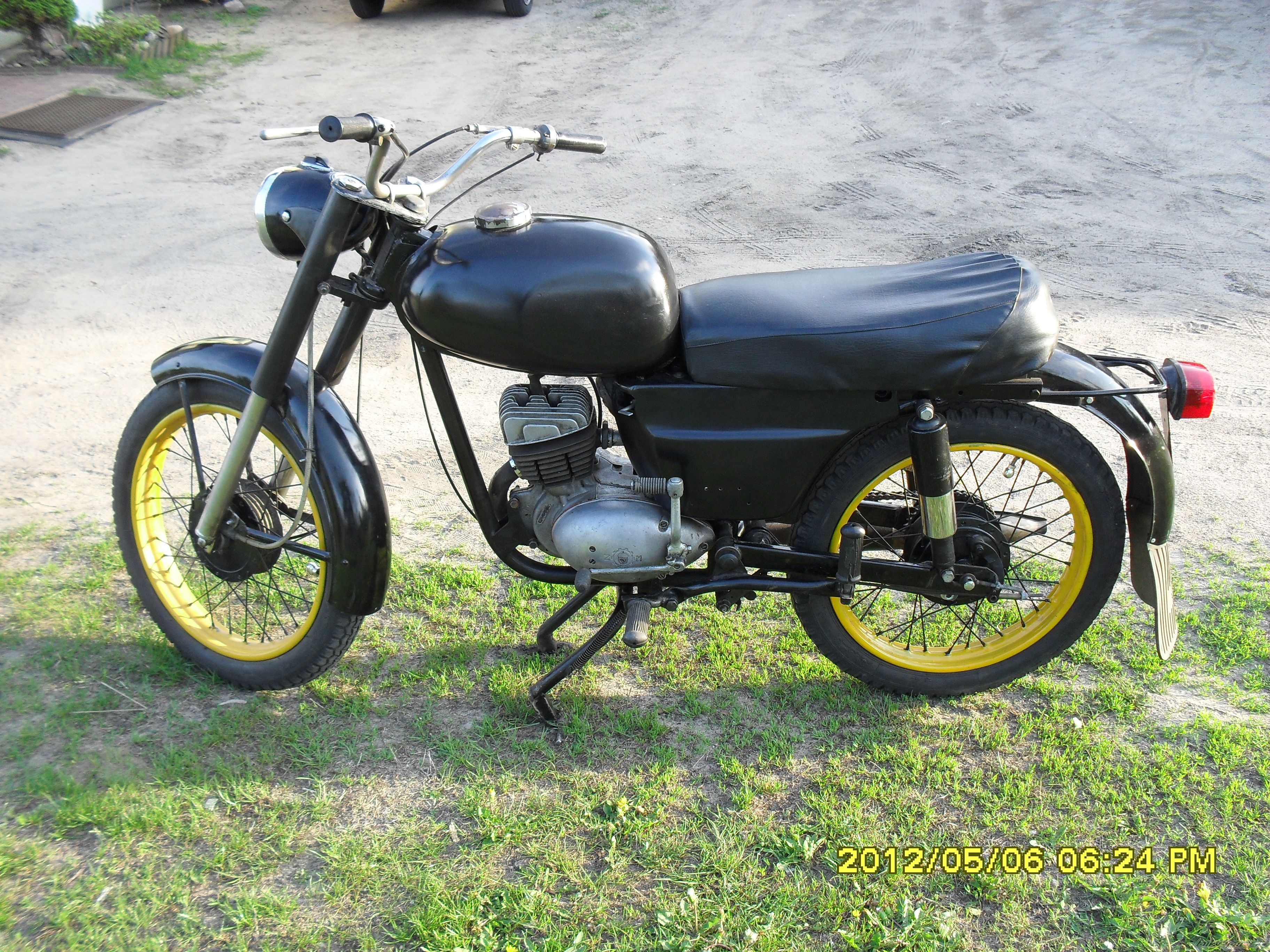 Photo 2438572