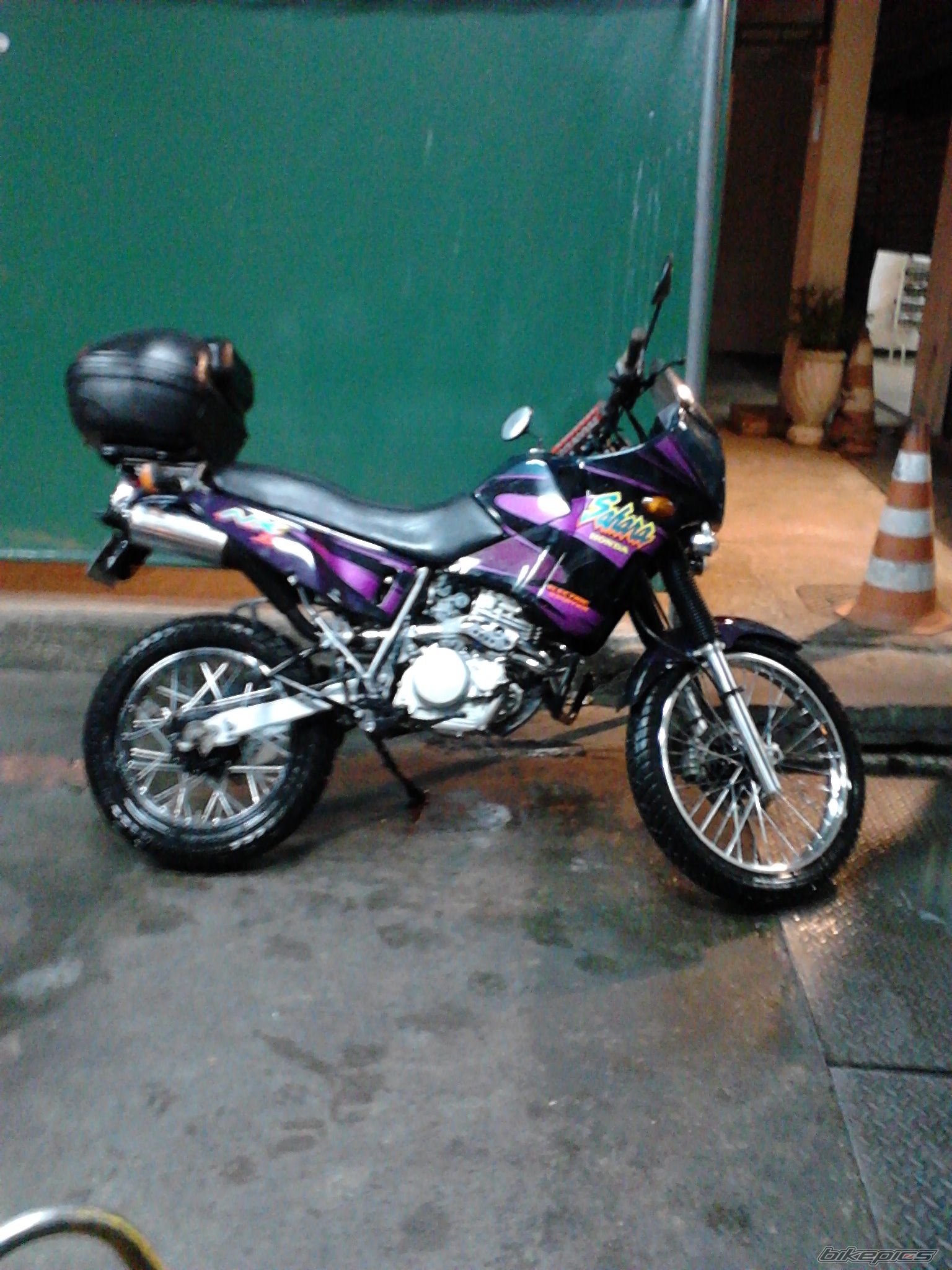 Photo 2438730