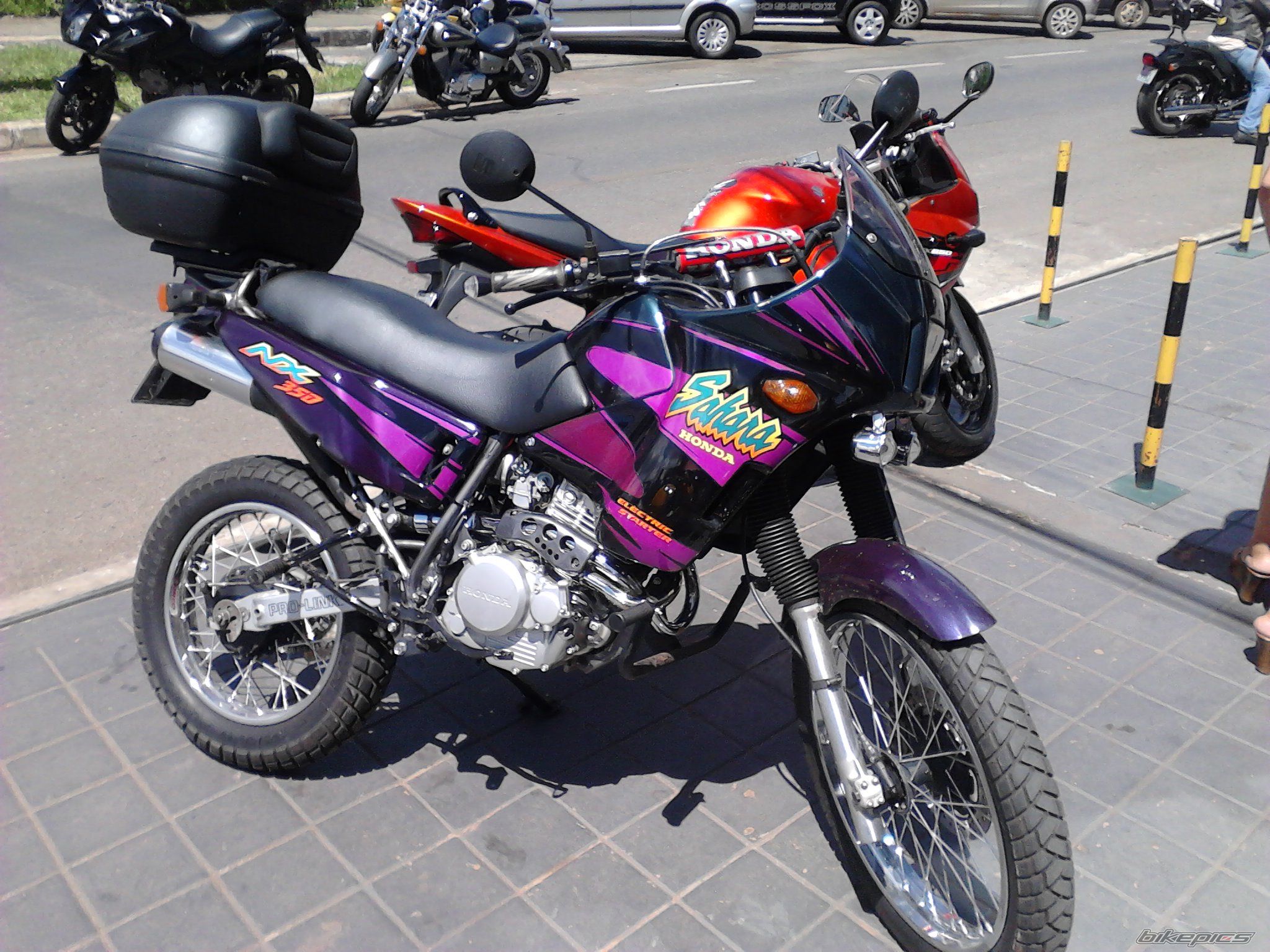 Photo 2438735