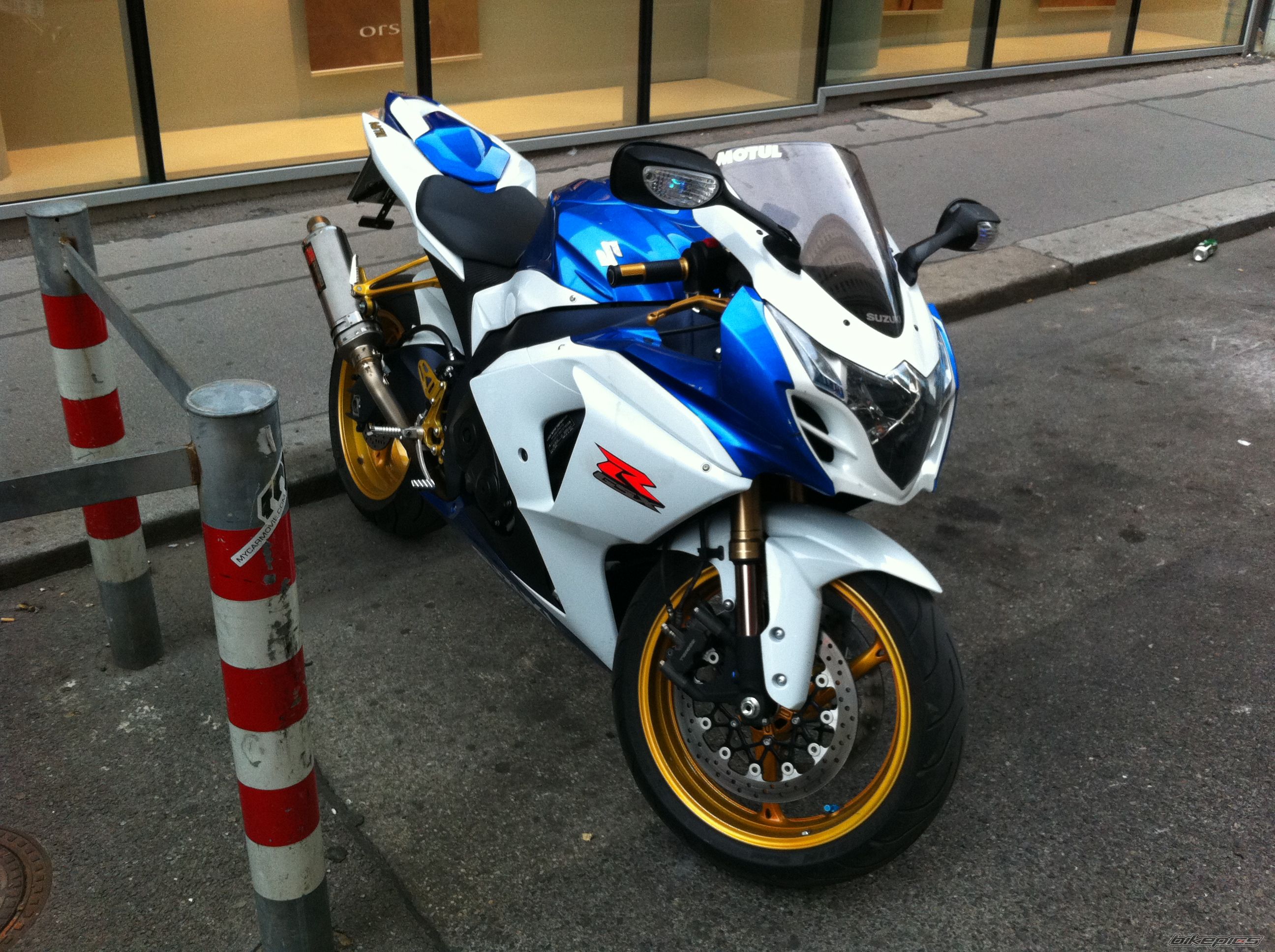 Photo 2438742