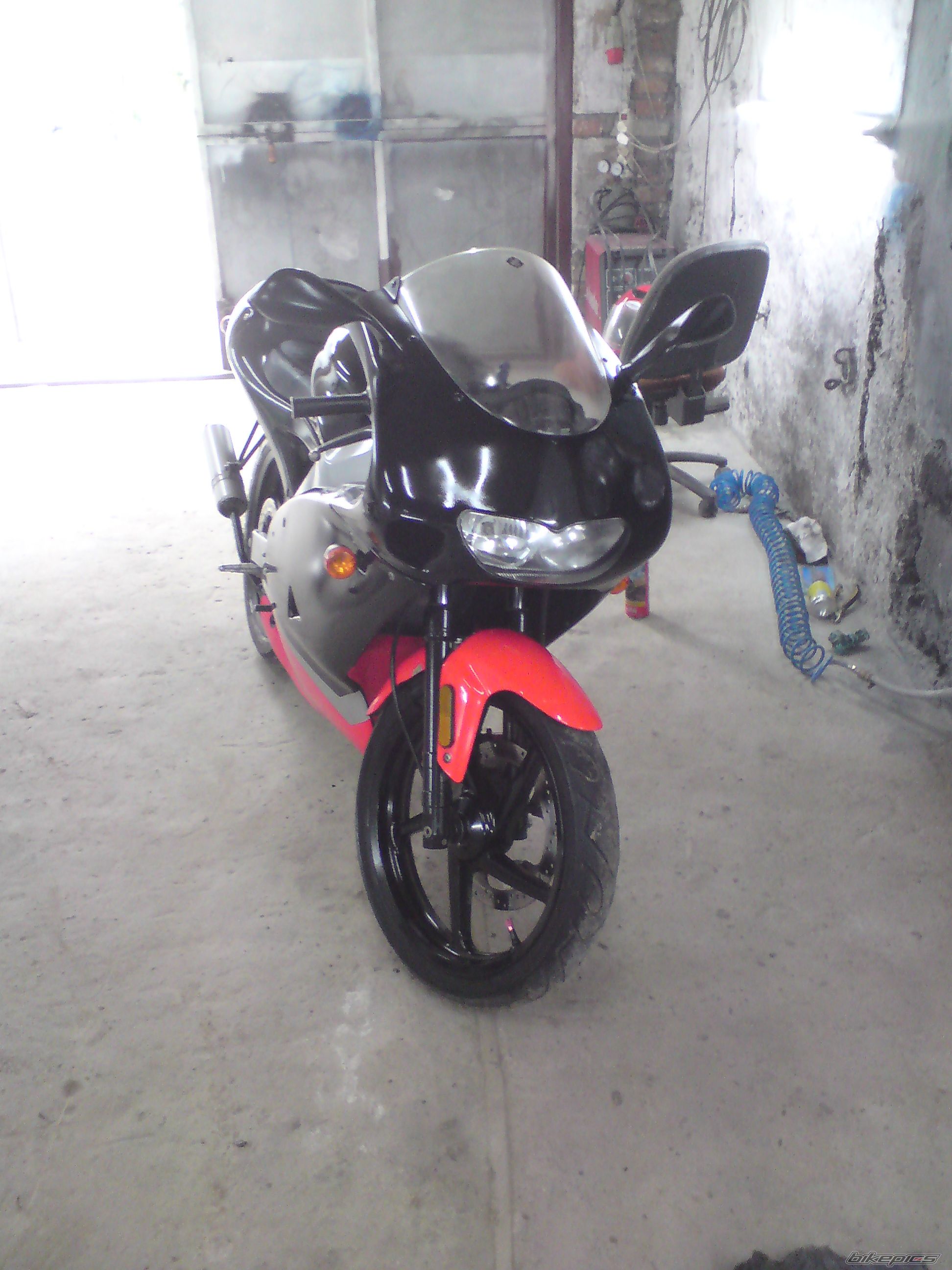 Photo 2438909