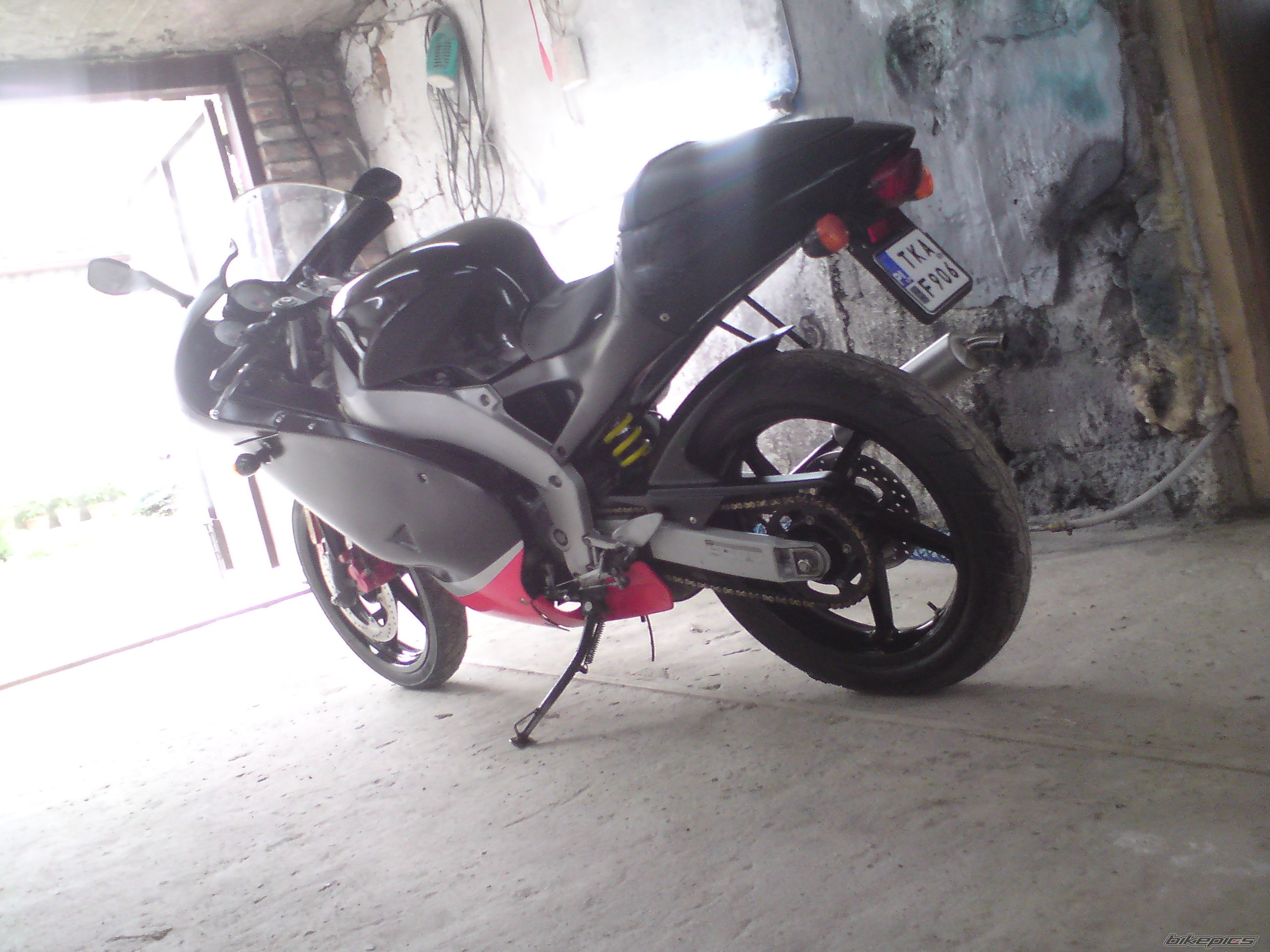Photo 2438913