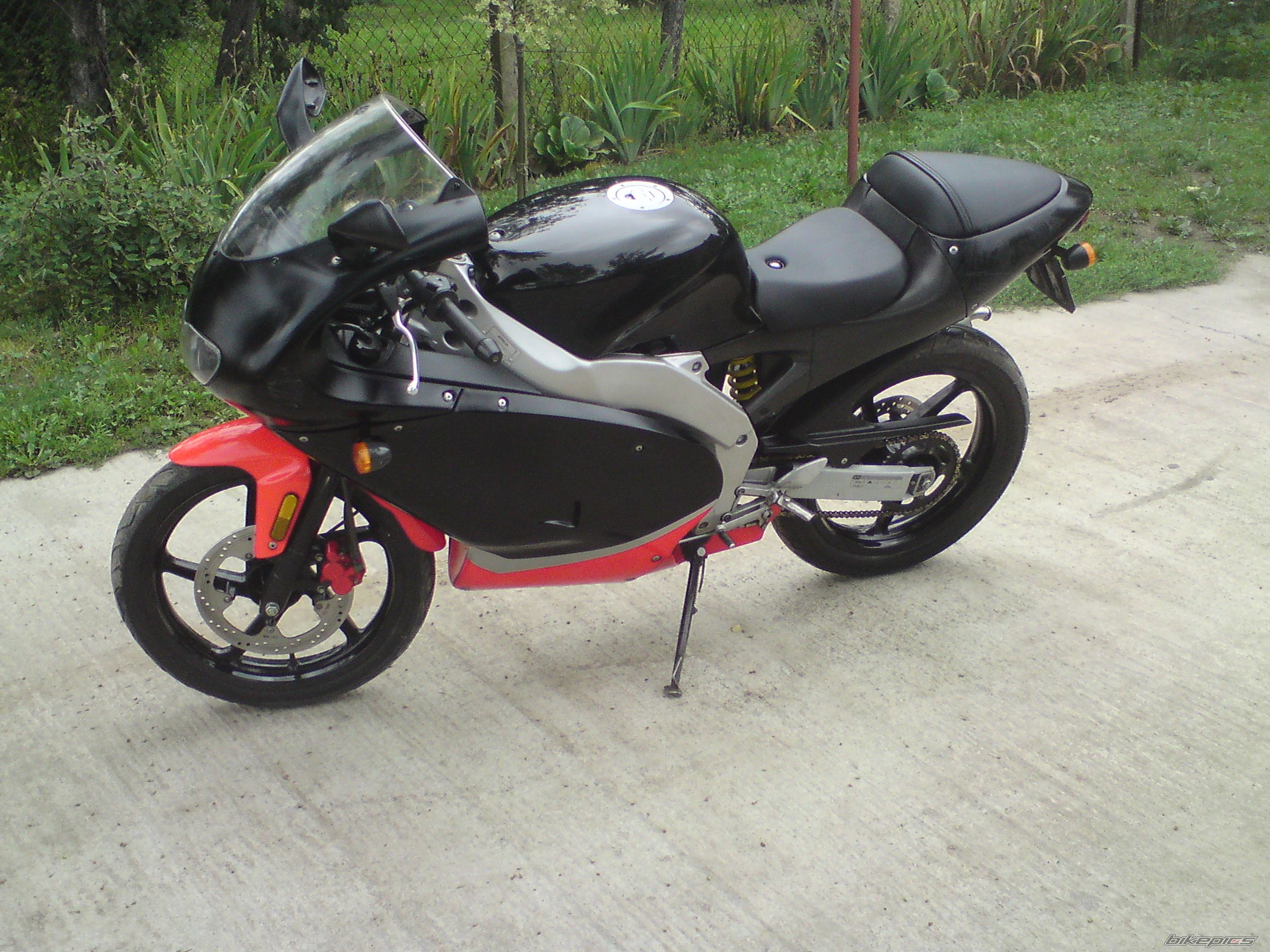 Photo 2438916