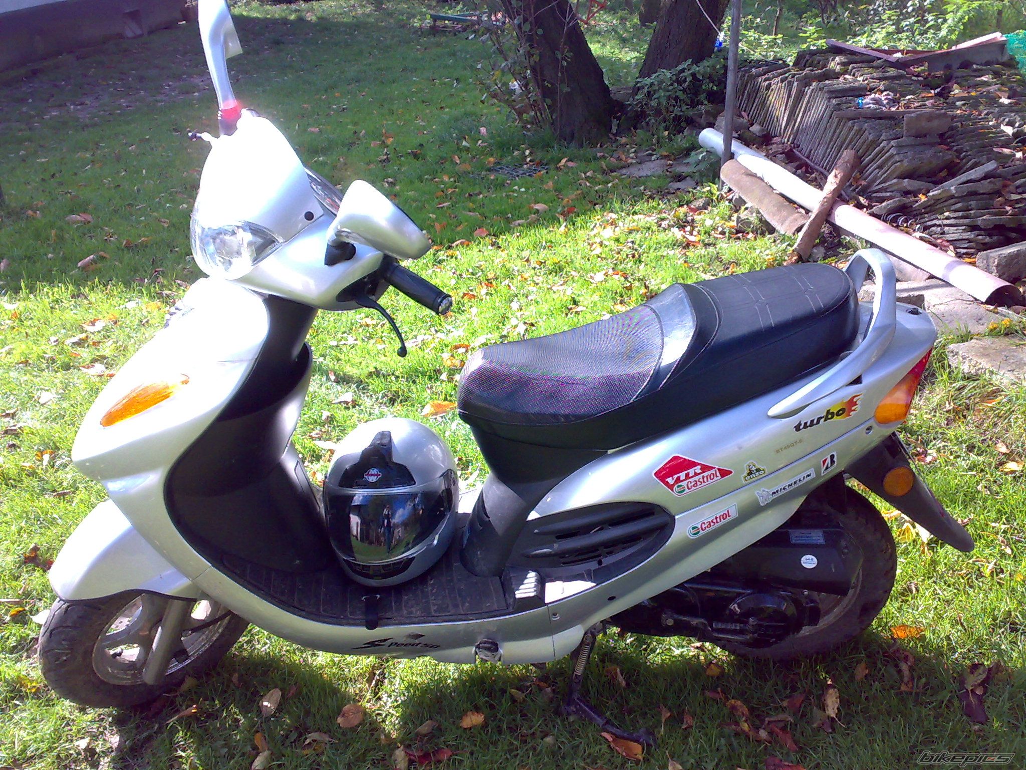 Photo 2438972