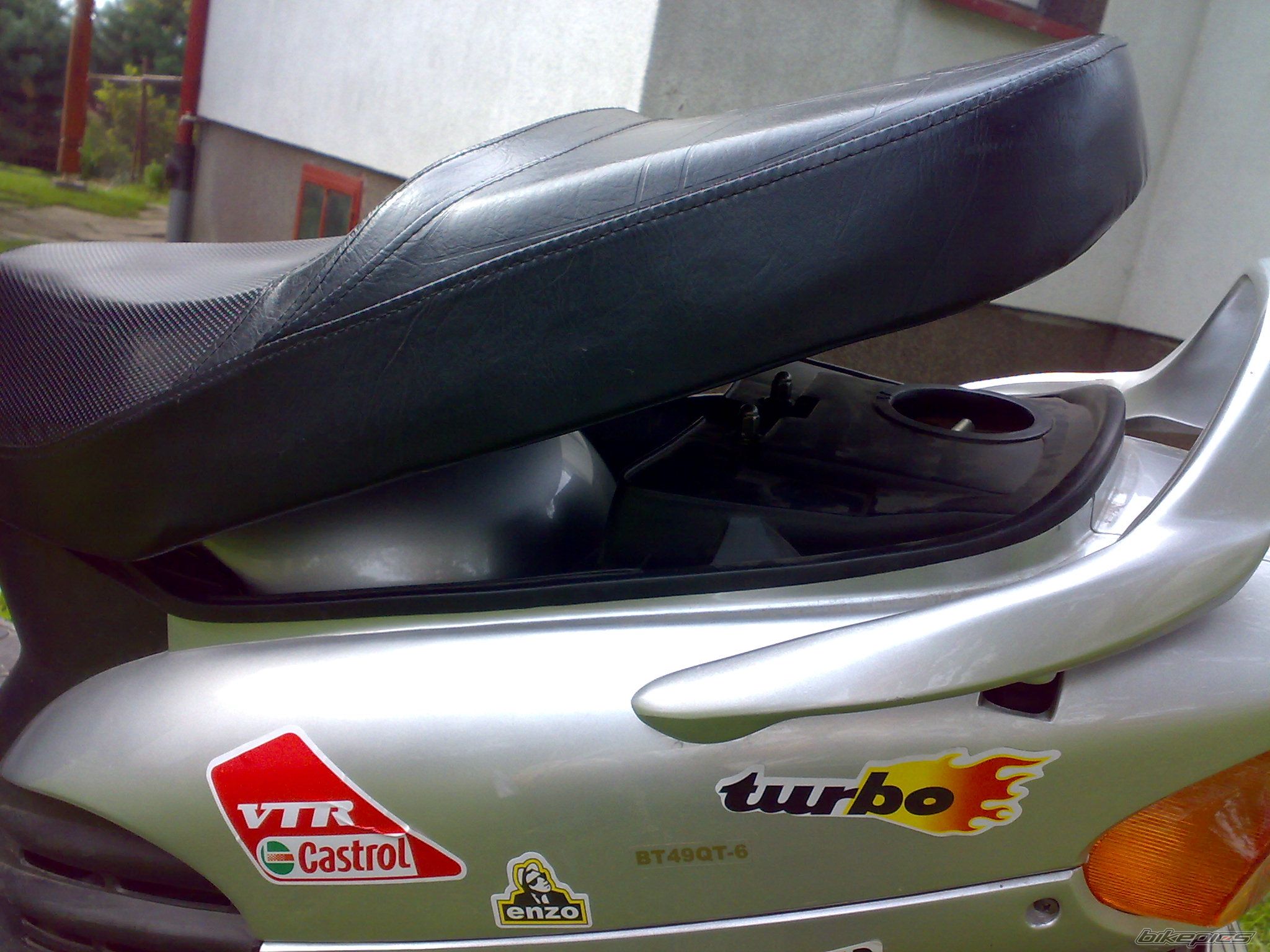 Photo 2438993