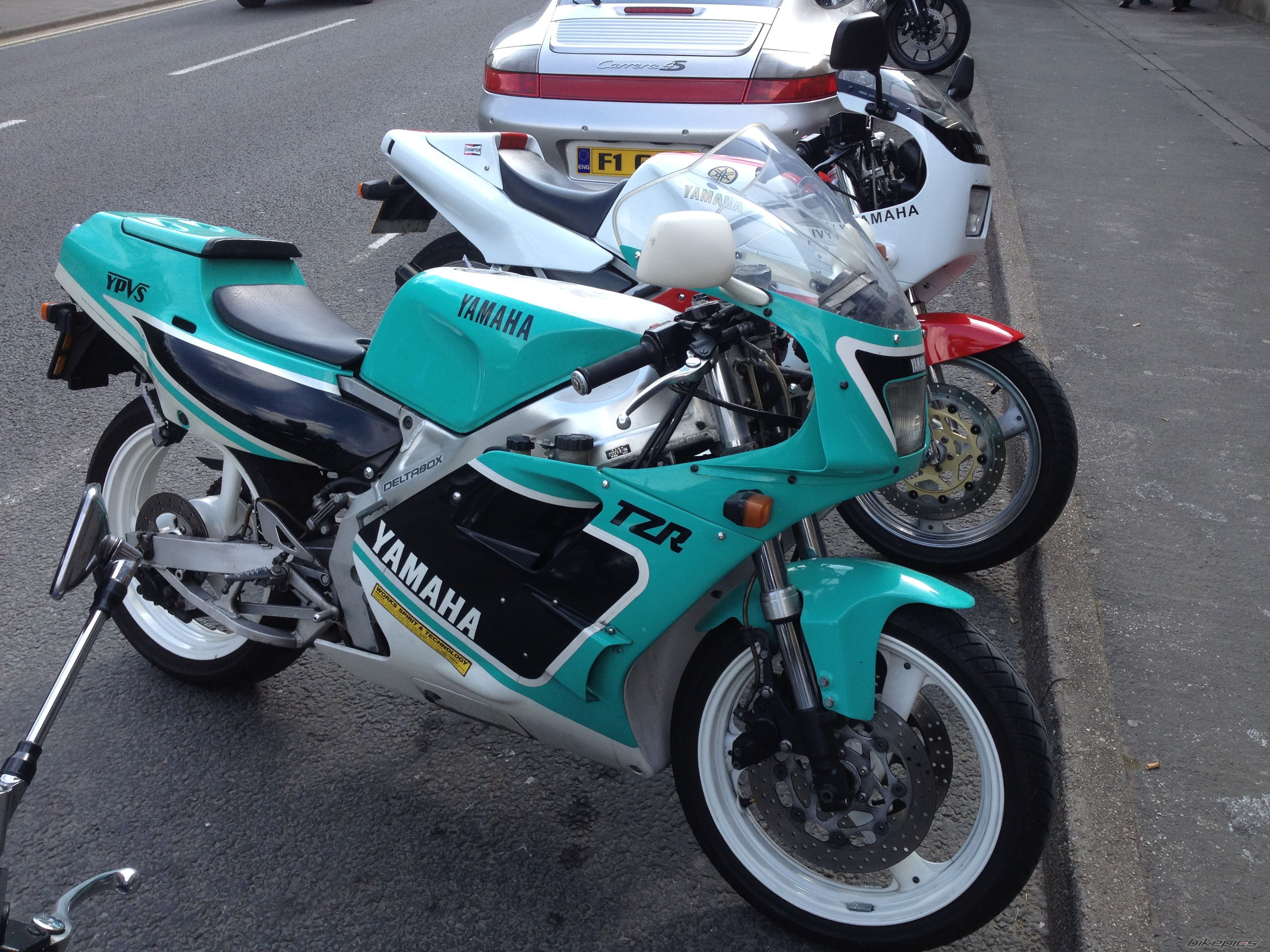 Photo 2439124