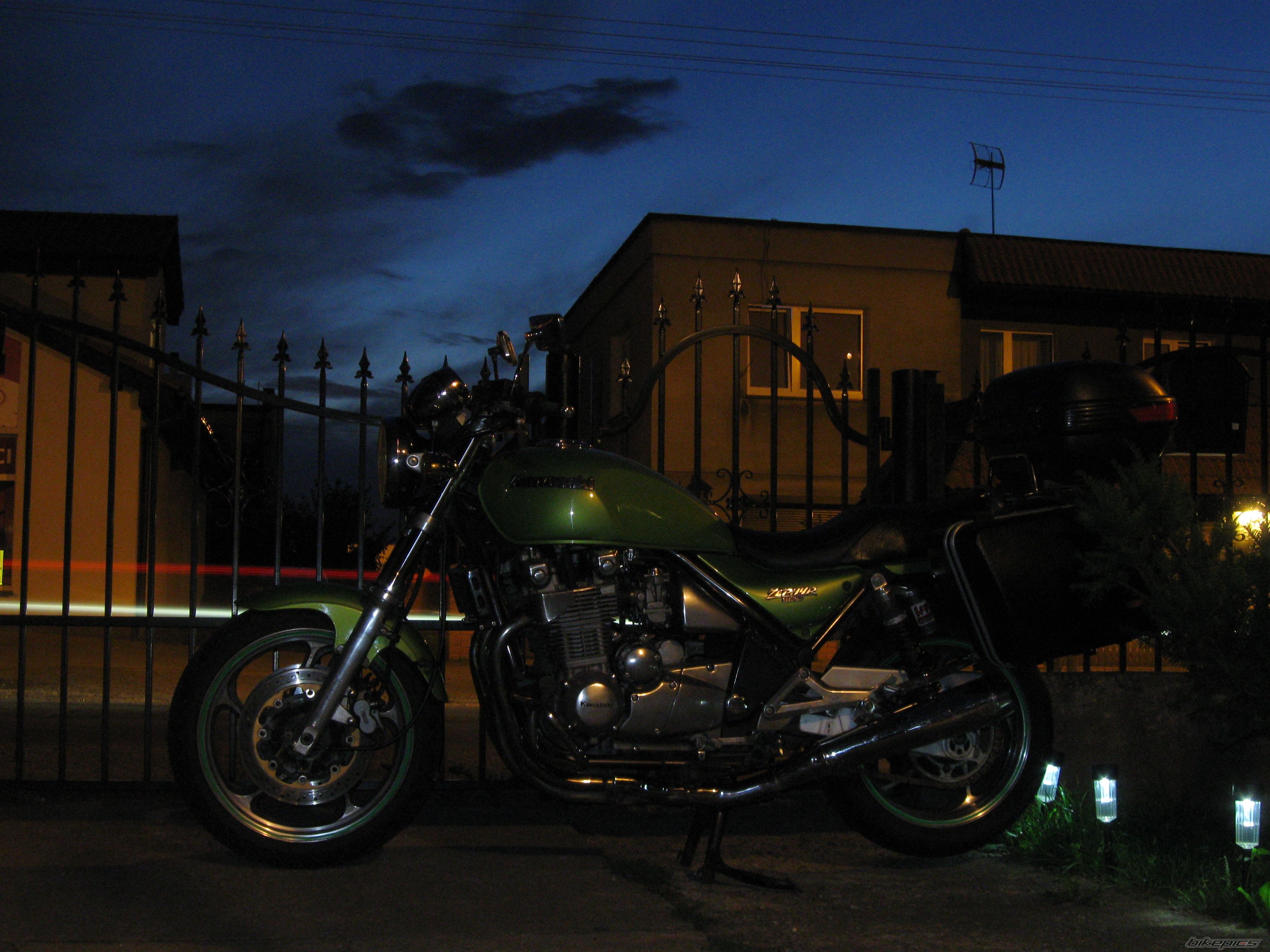 Photo 2439136