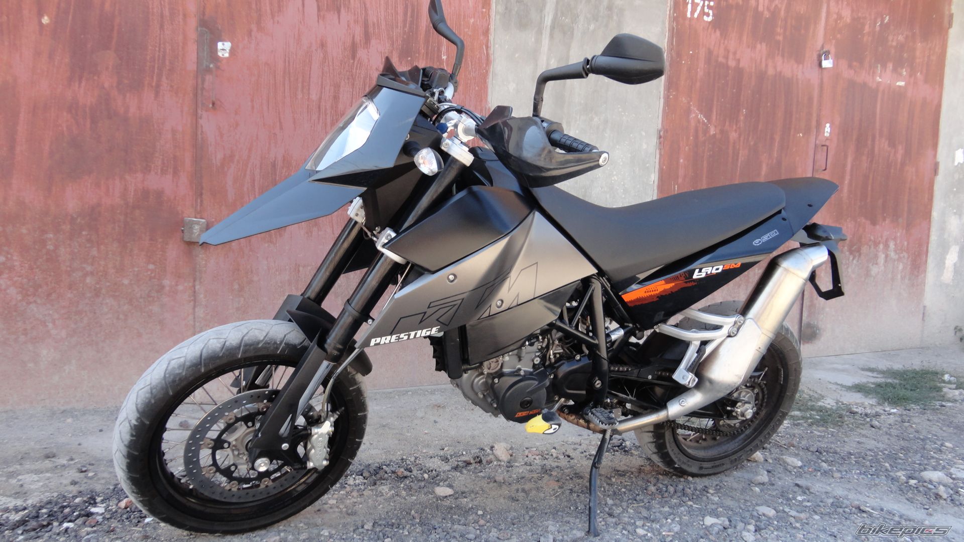 Photo 2439463