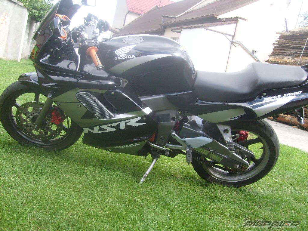 Photo 2439501