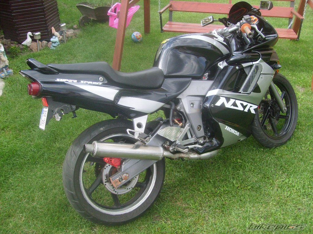 Photo 2439502