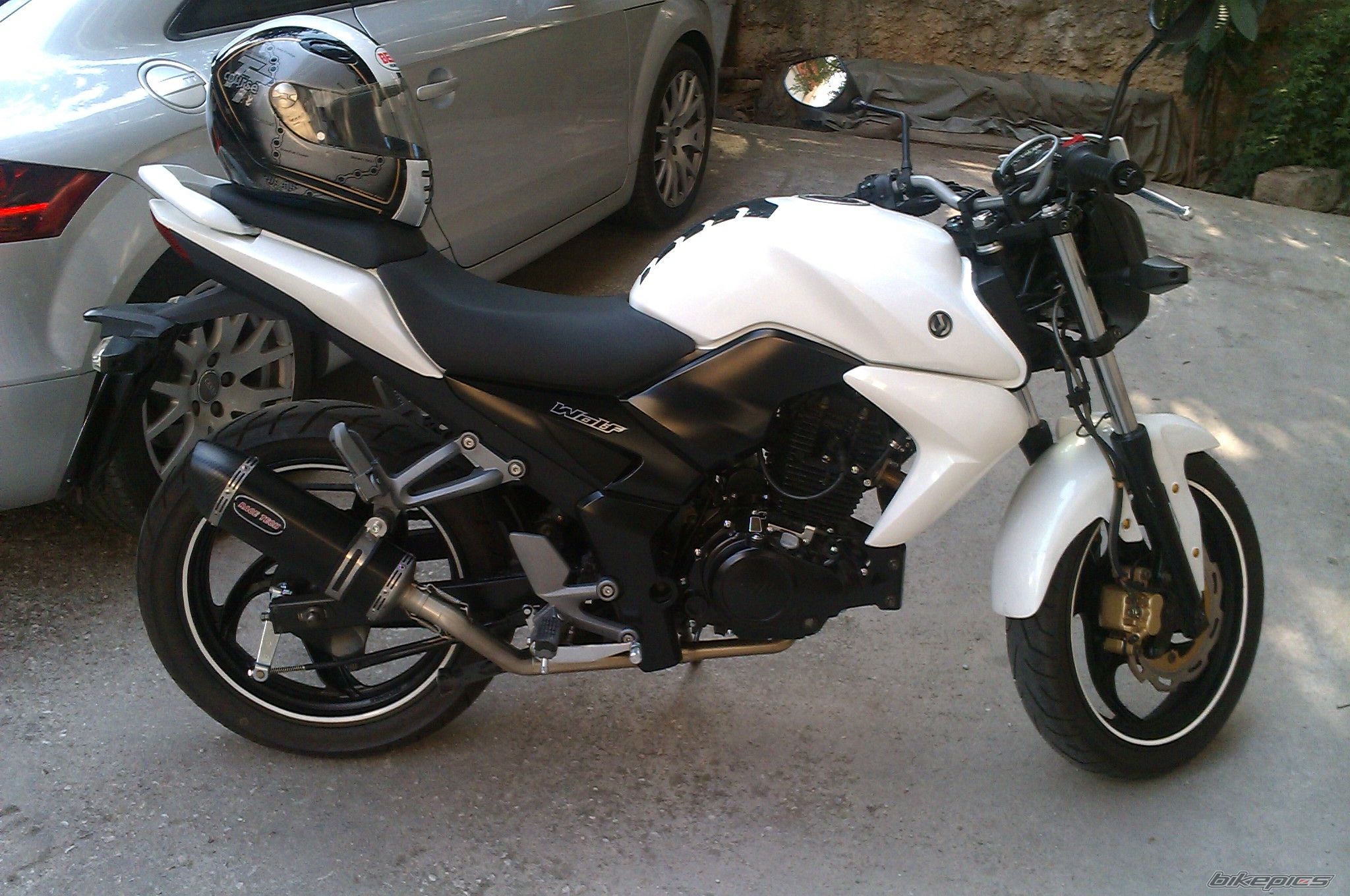 Photo 2439606