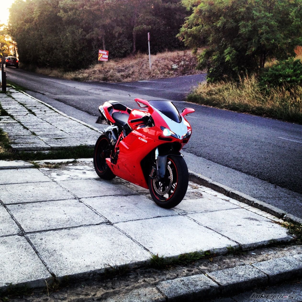 Photo 2439647