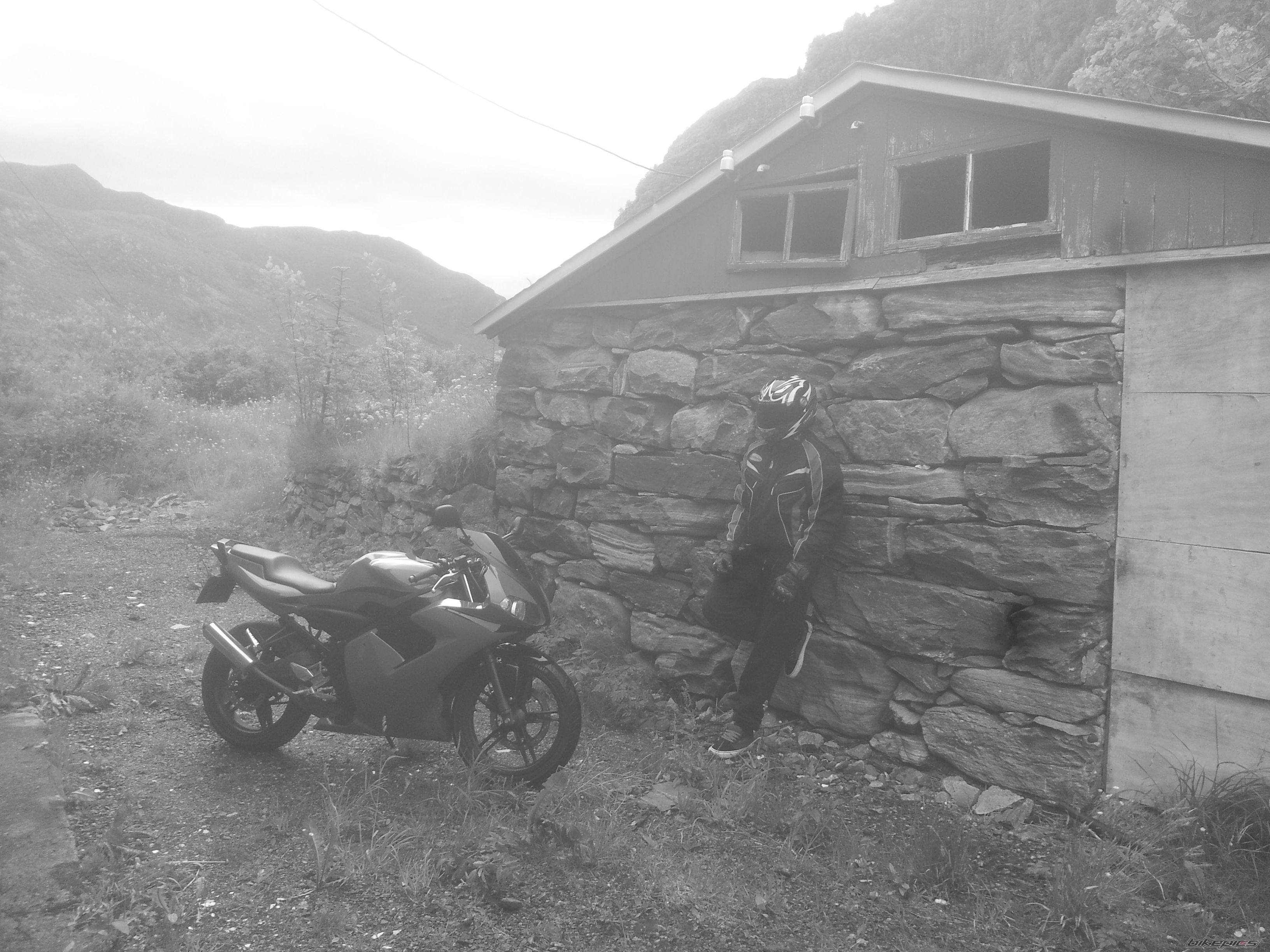 Photo 2439652