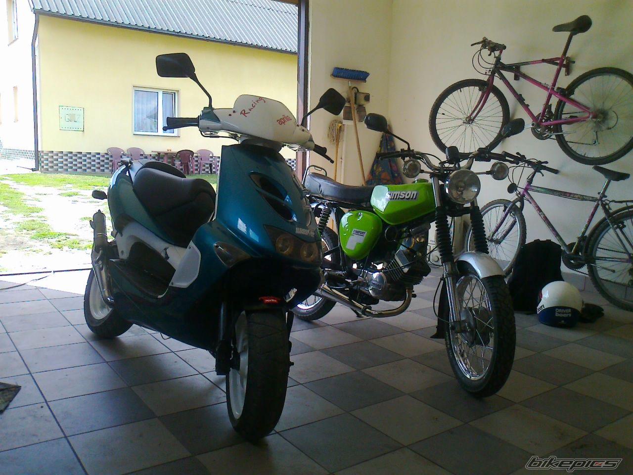 Photo 2439671