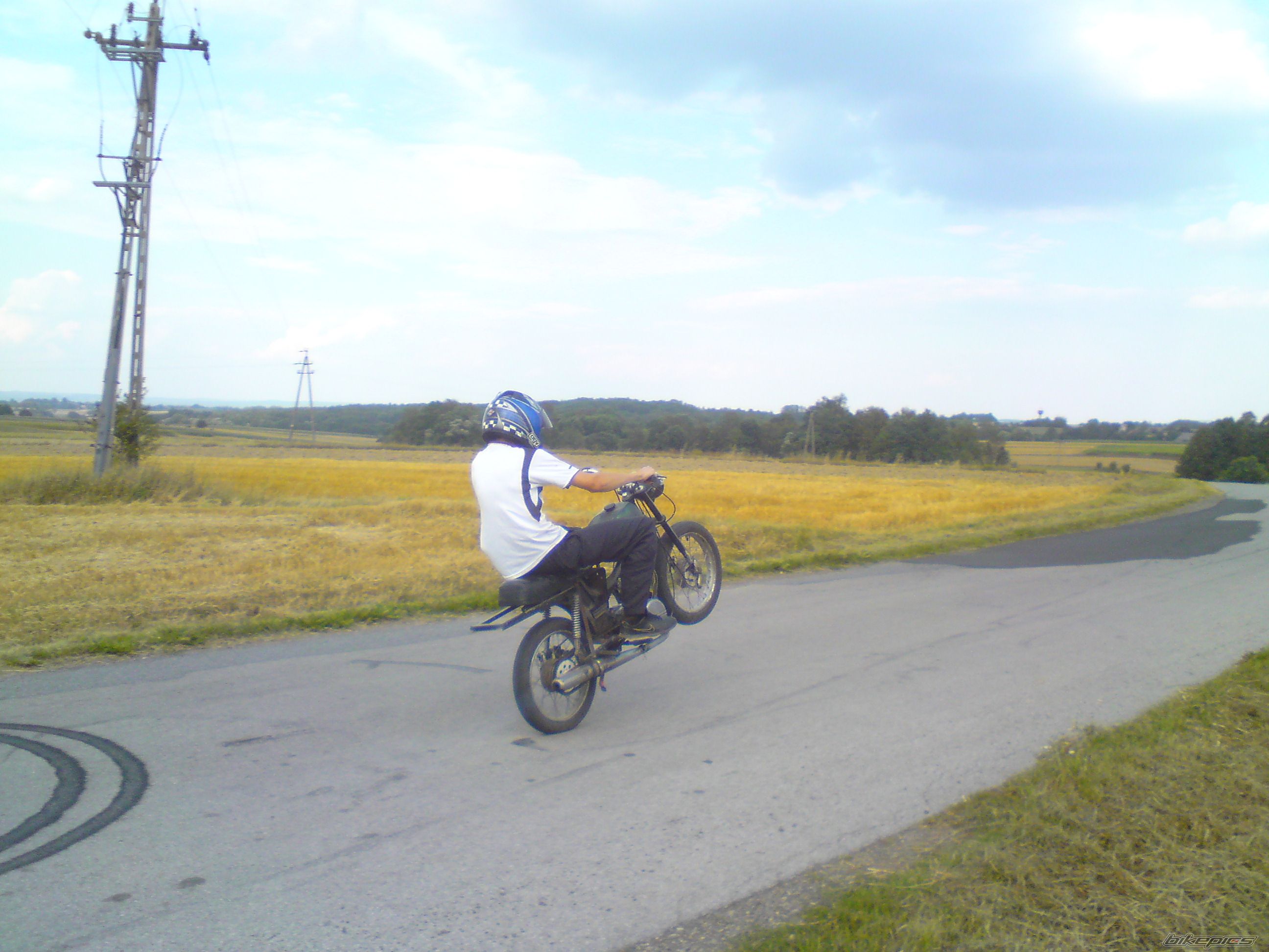 Photo 2439767