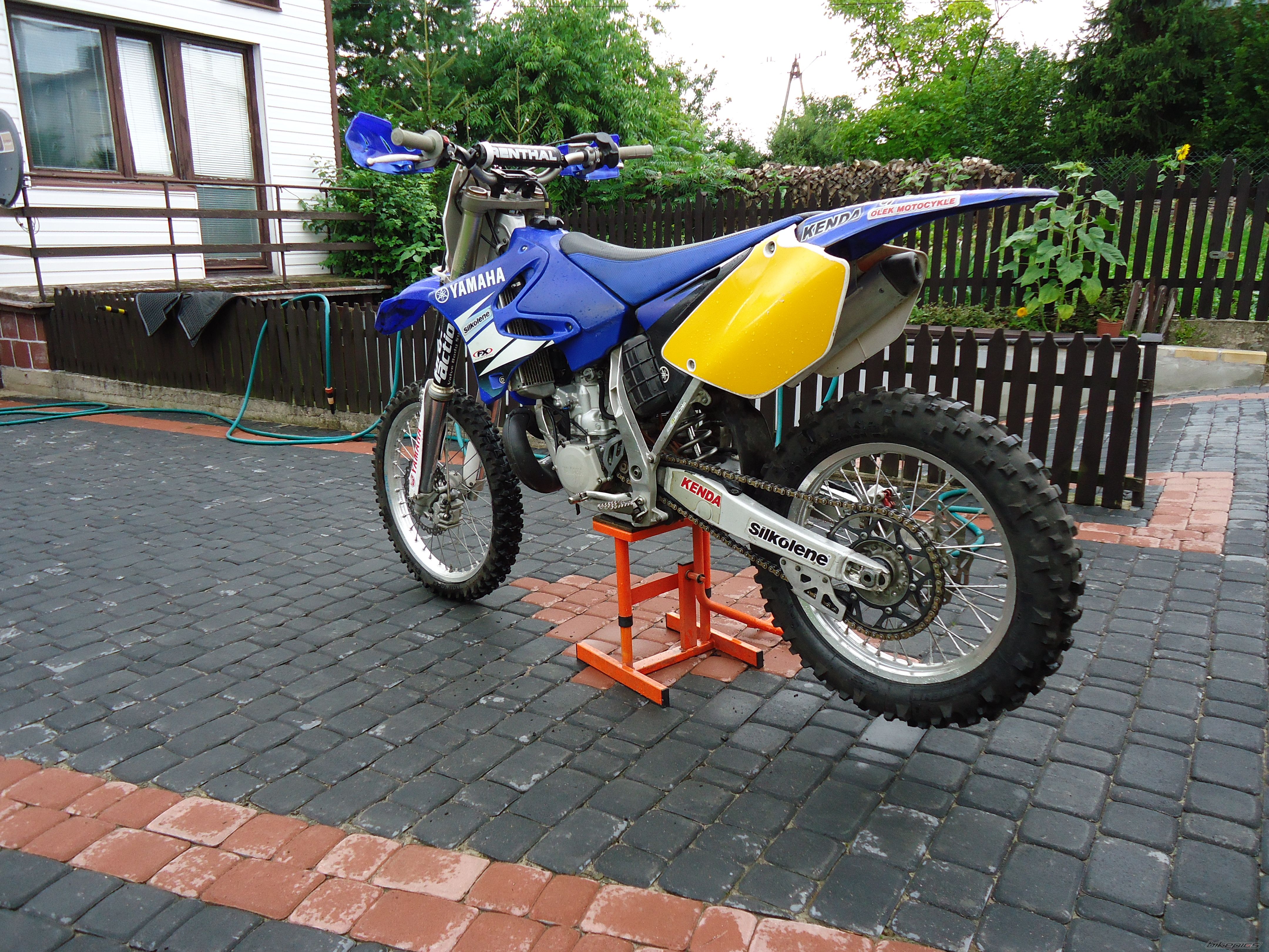 Photo 2439824