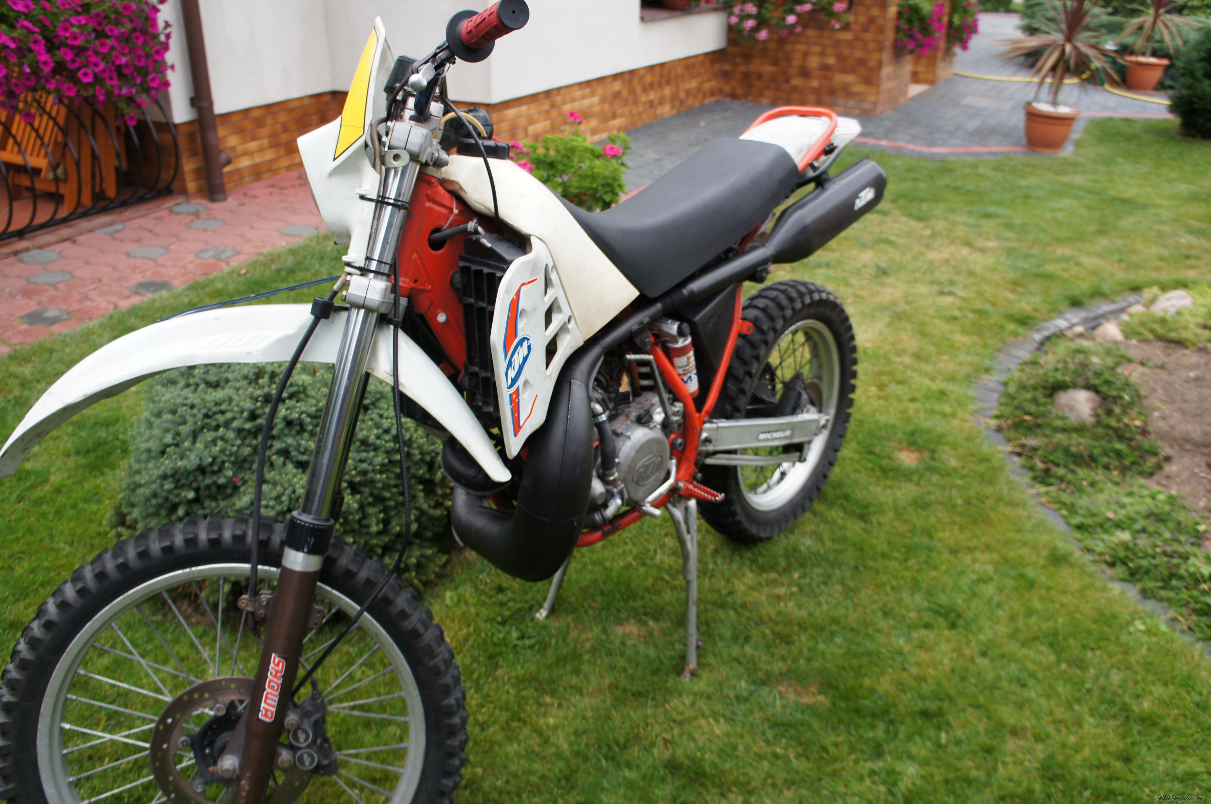 Photo 2439825