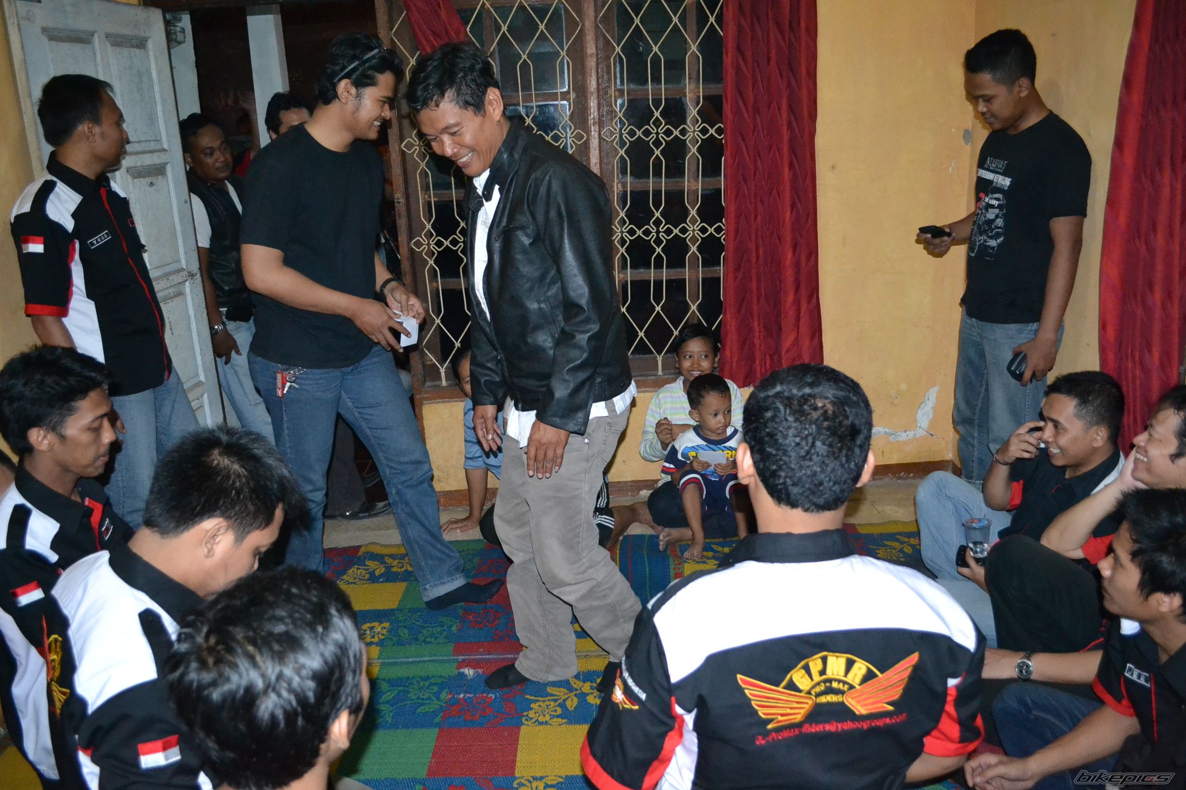 Photo 2439852