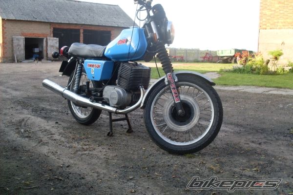 Photo 2439889