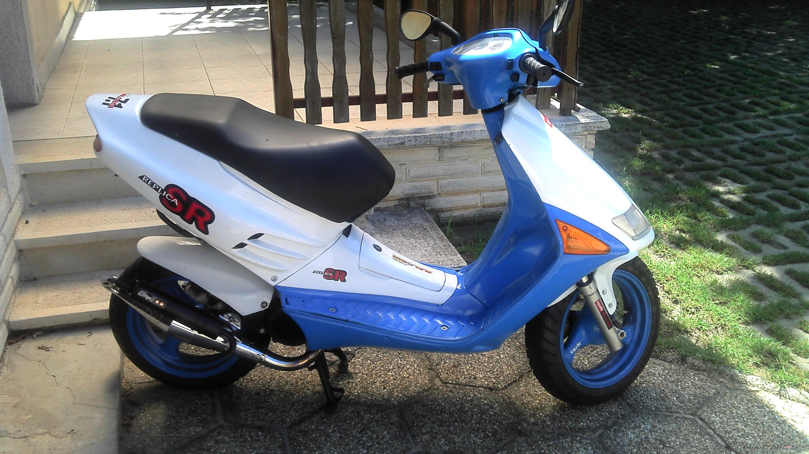 Photo 2440041