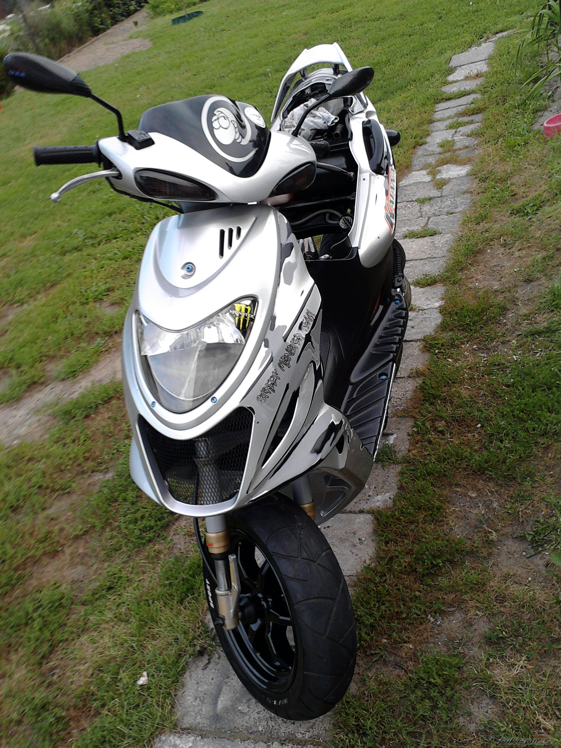 Photo 2440051