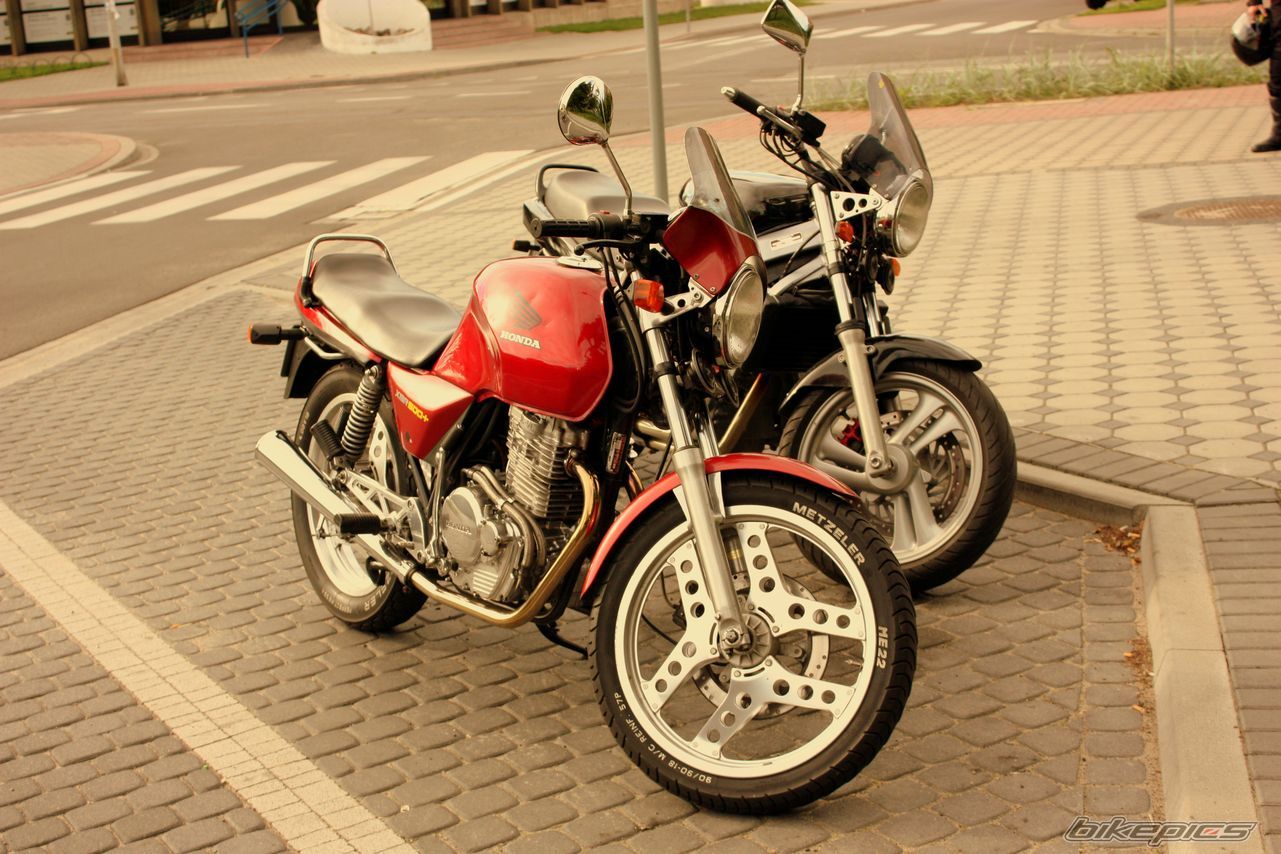 Photo 2440099
