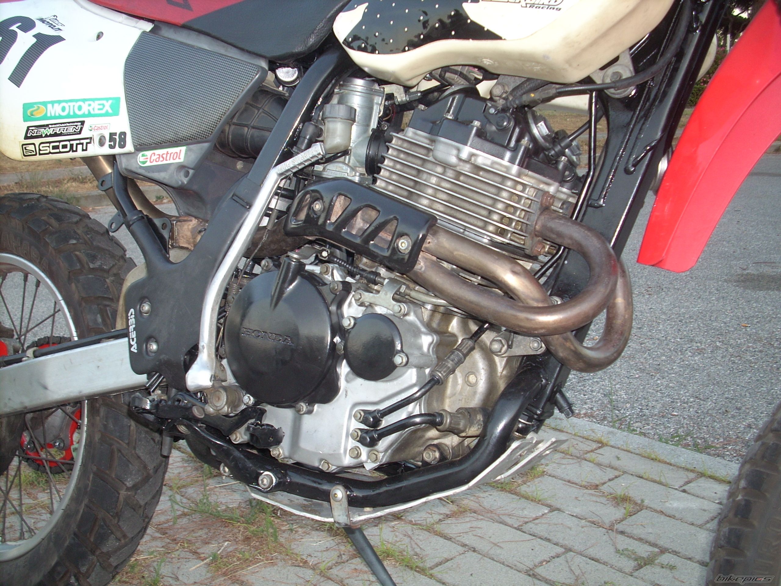 Photo 2440285