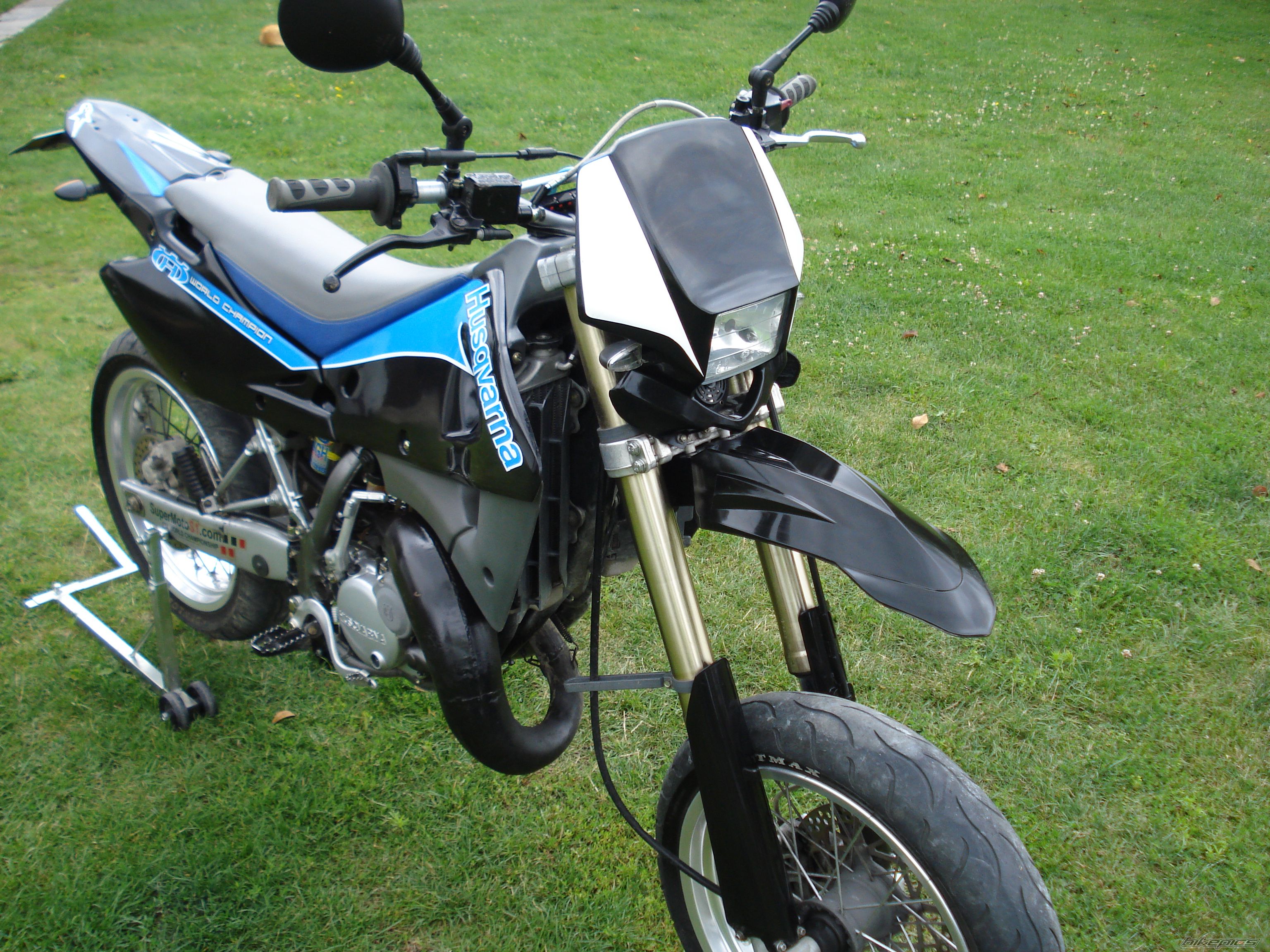 Photo 2440398
