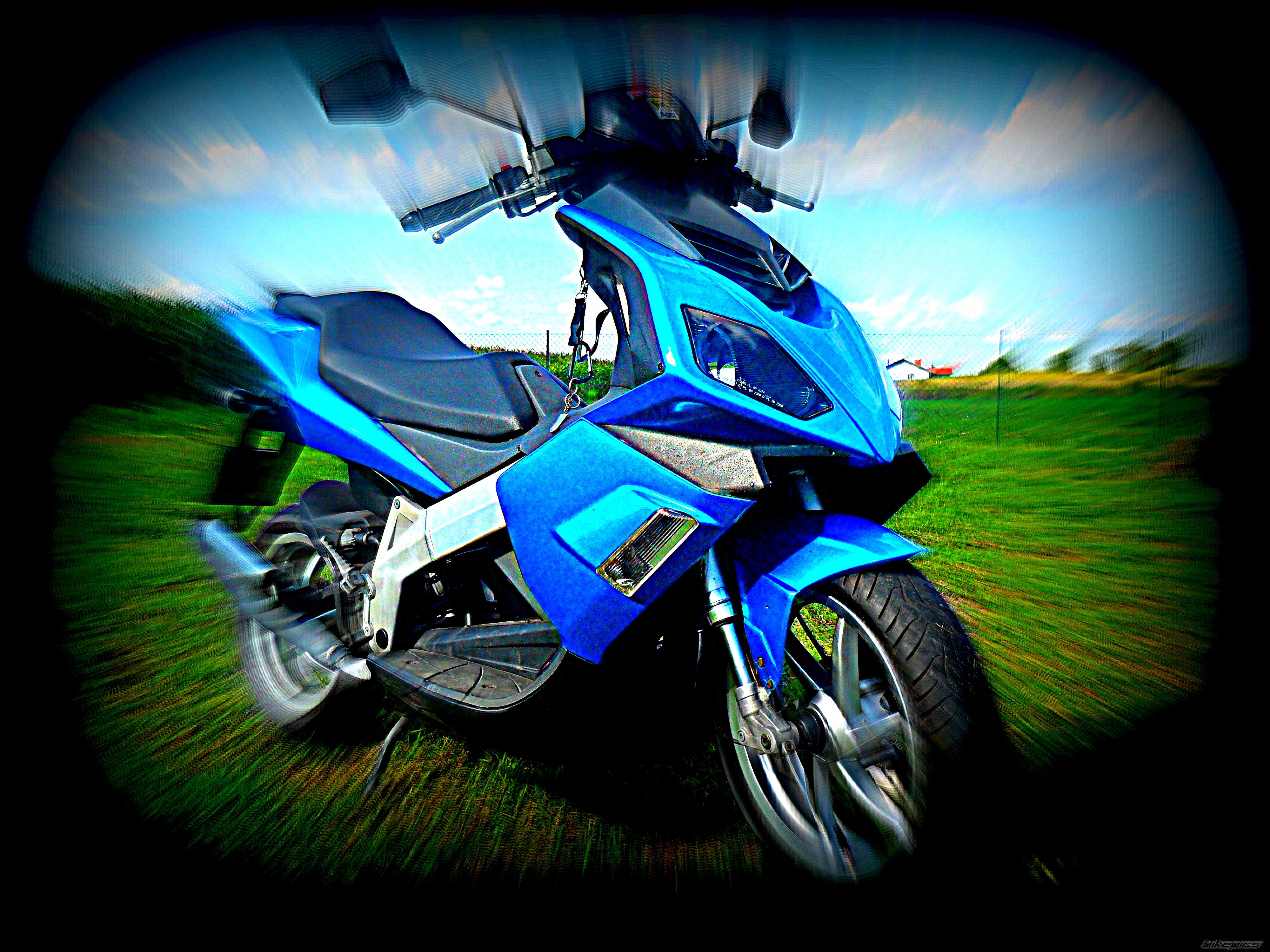 Bike Photo 2440601