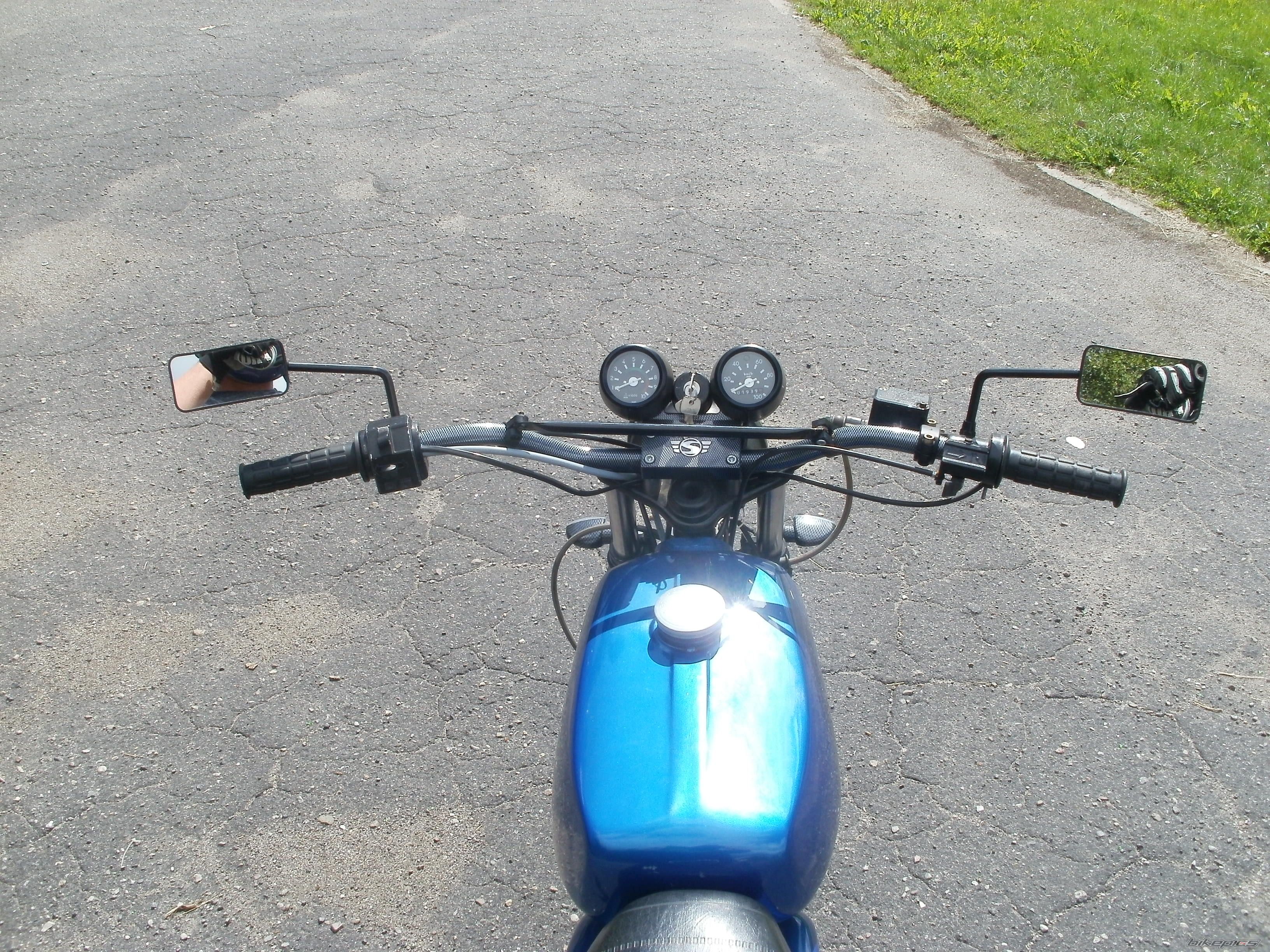 Photo 2440710