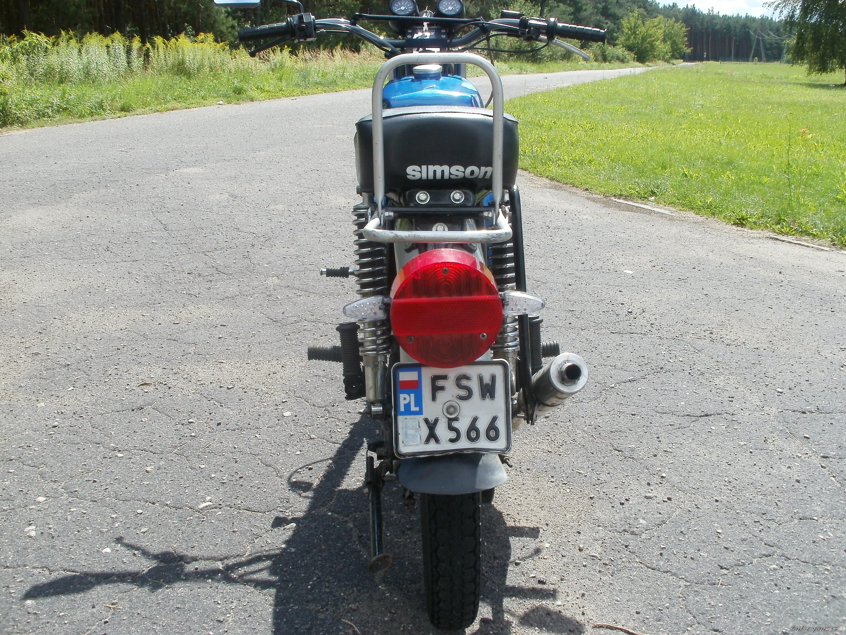 Photo 2440713