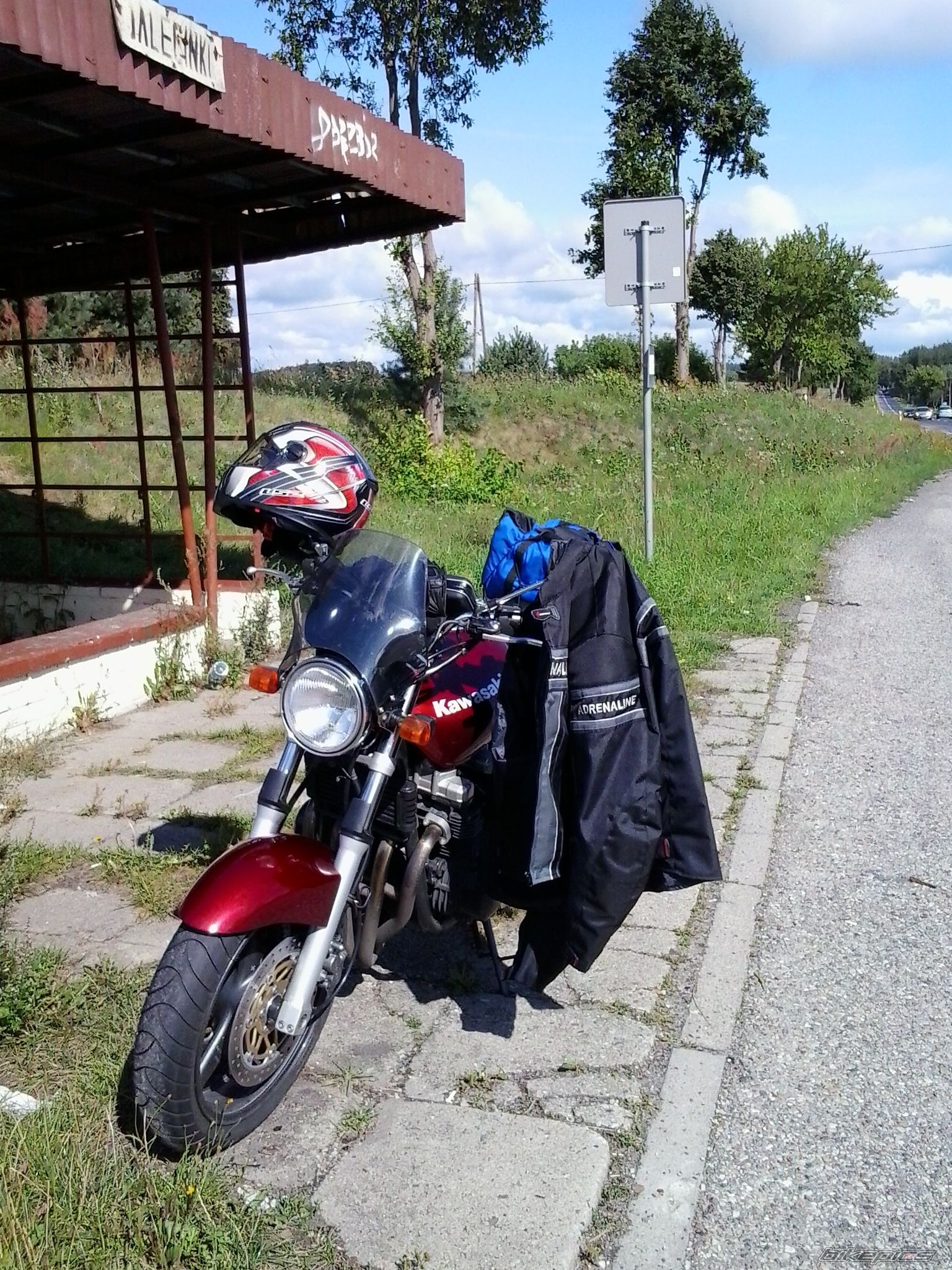 Photo 2440894
