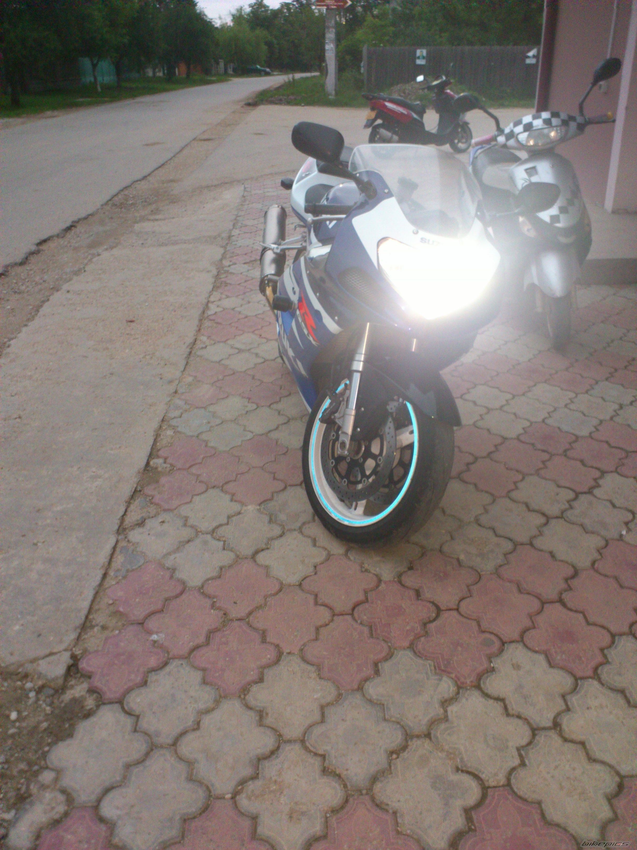 Photo 2441137
