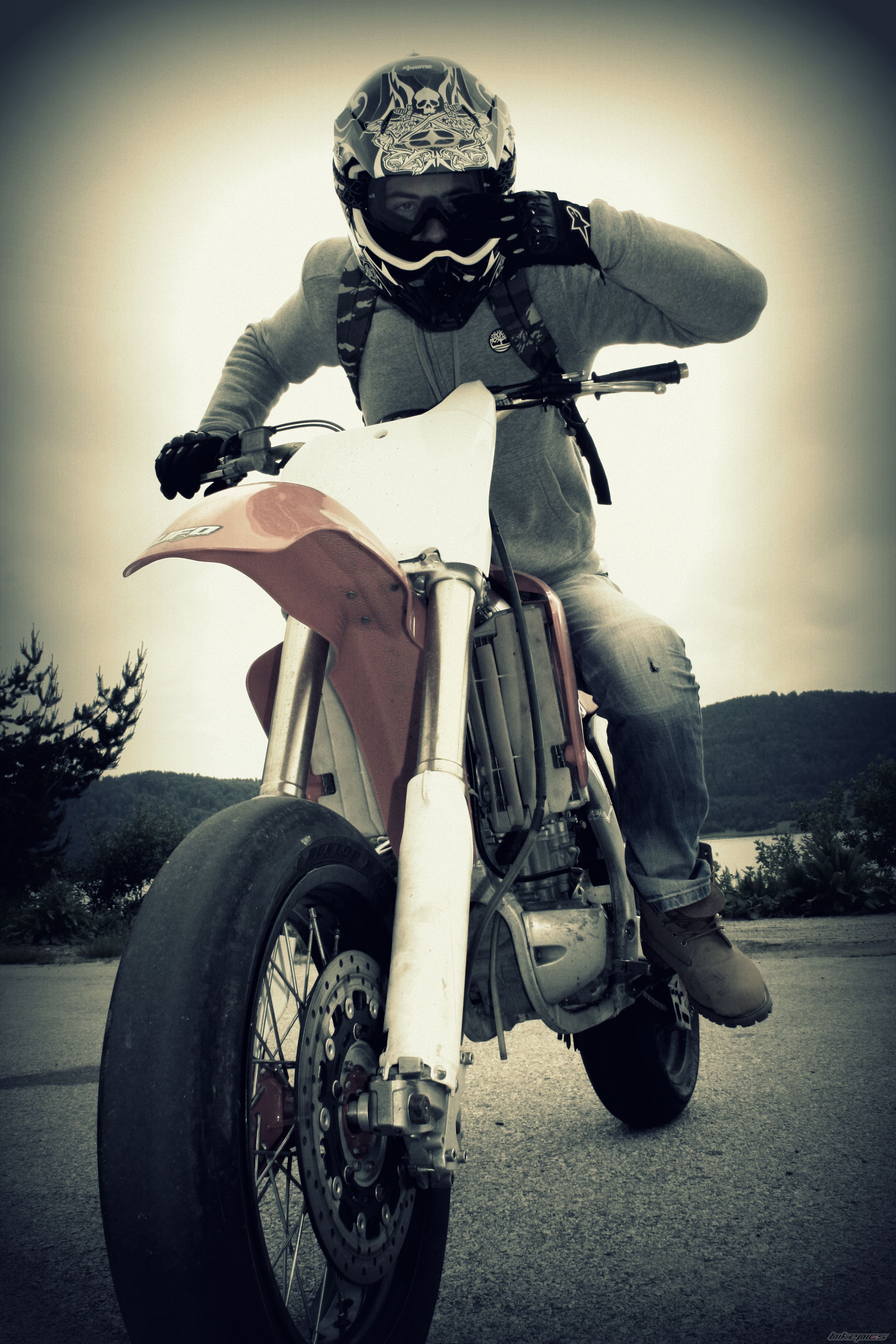 Photo 2441345