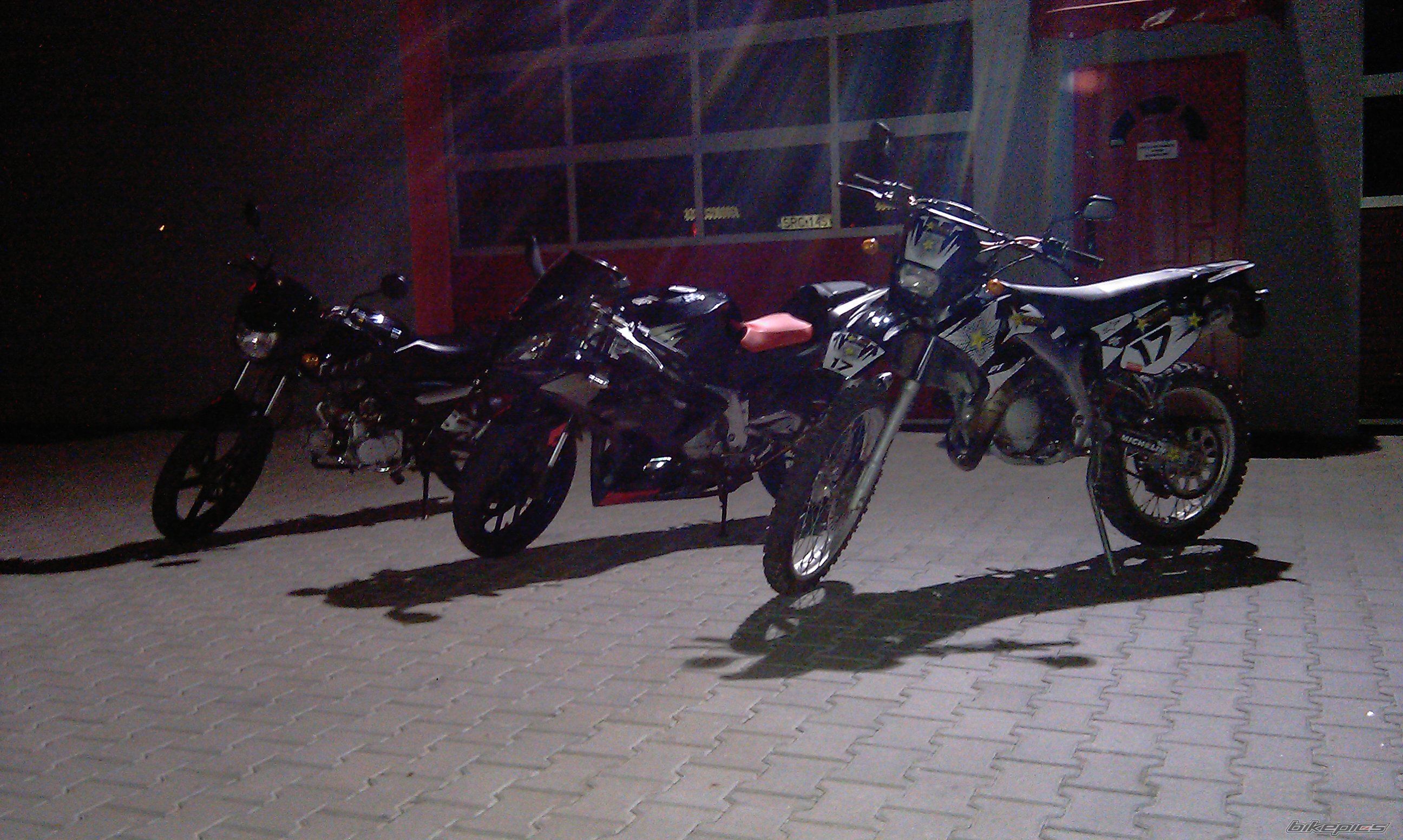 Photo 2441481