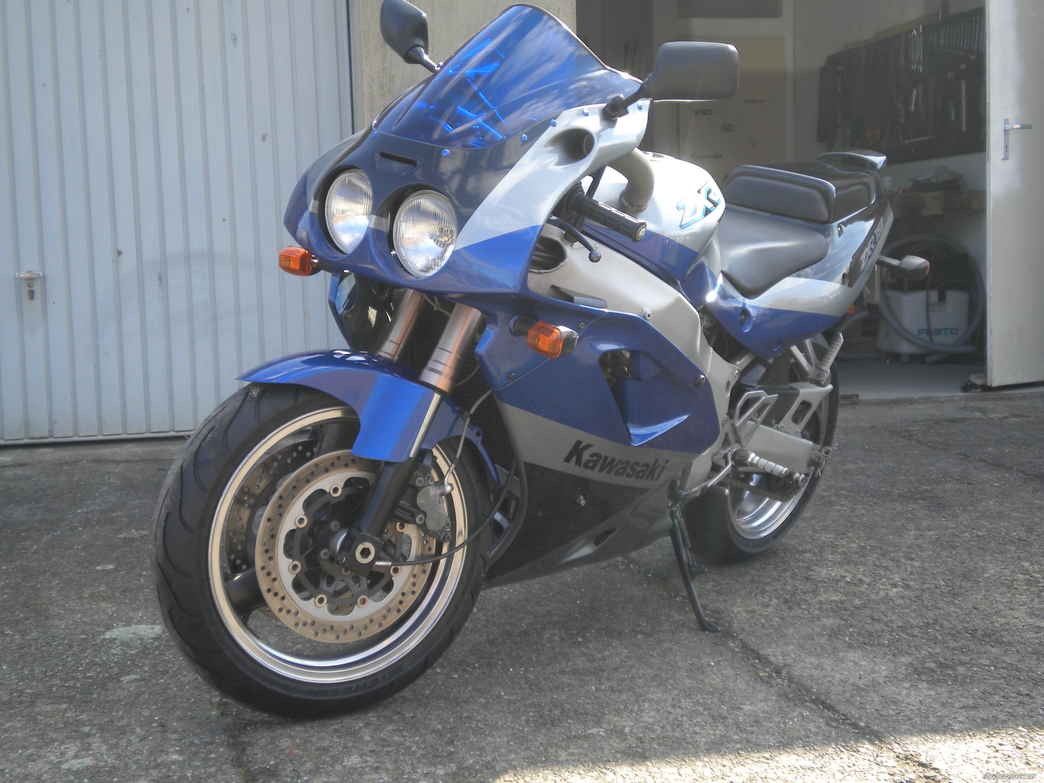 Photo 2442253