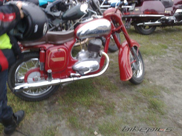 Photo 2442417