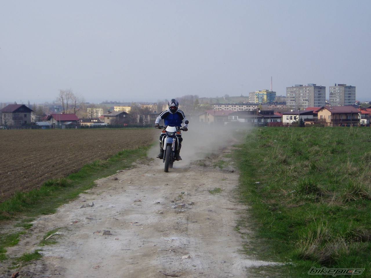 Photo 244242