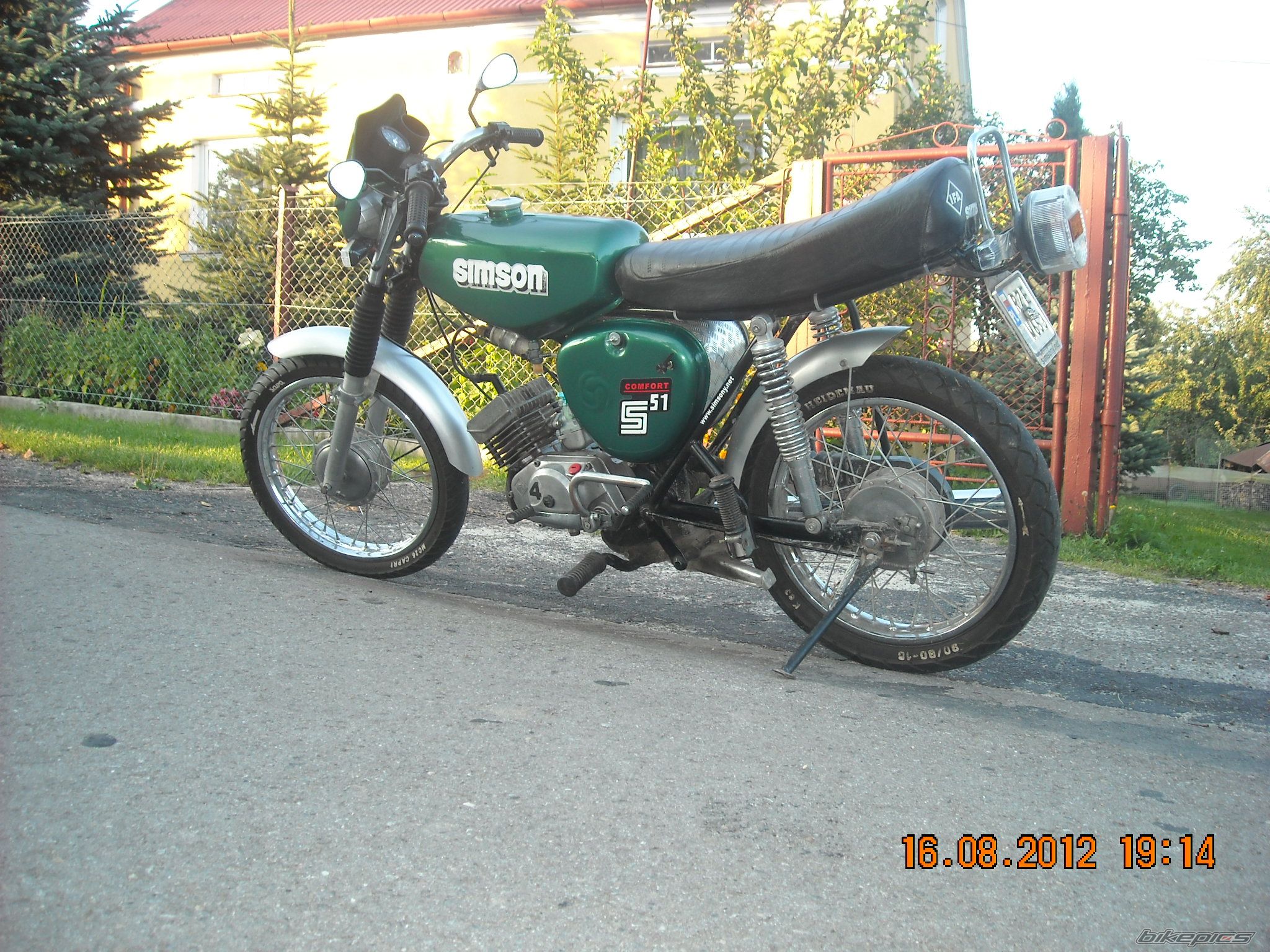 Photo 2442686