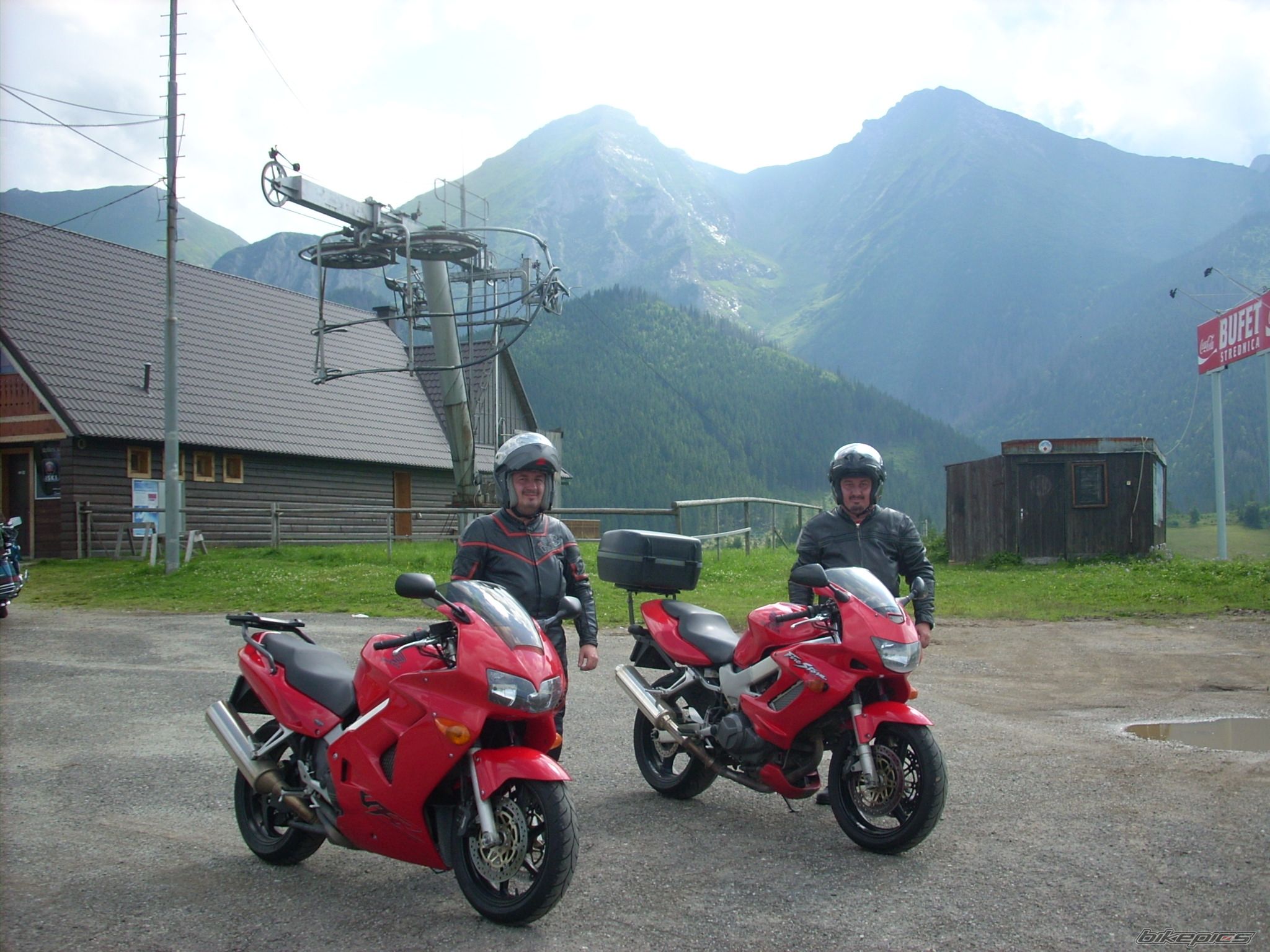 Photo 2442843