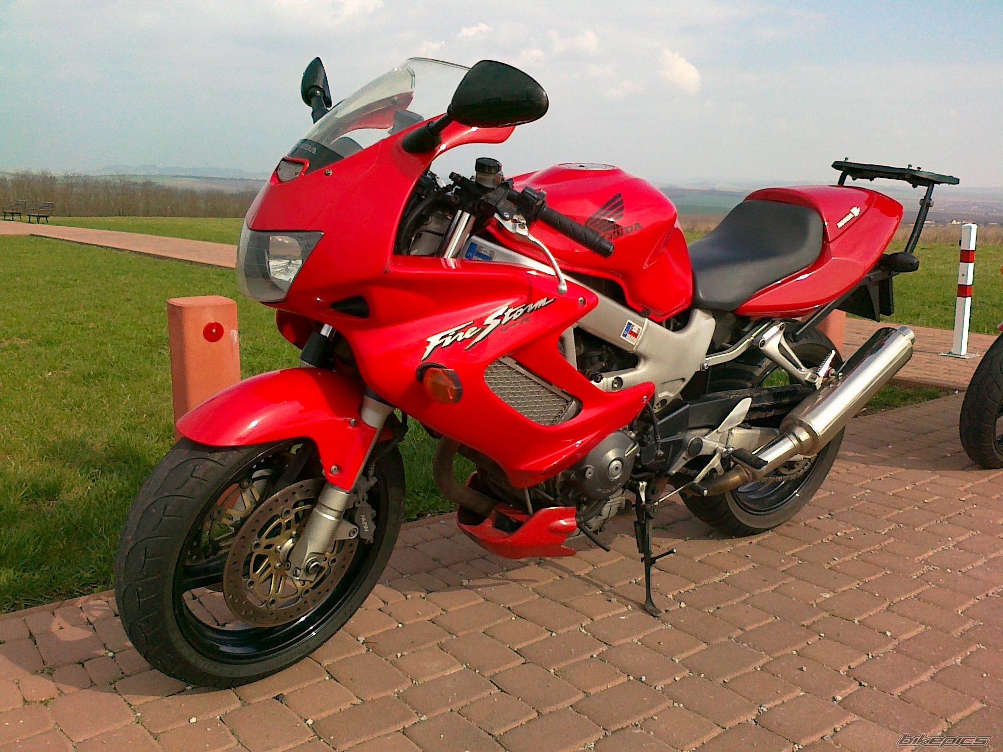 Photo 2442878