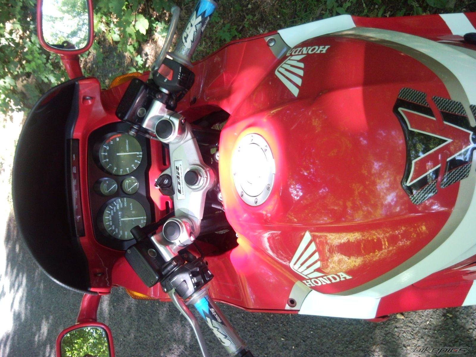 Photo 2443166