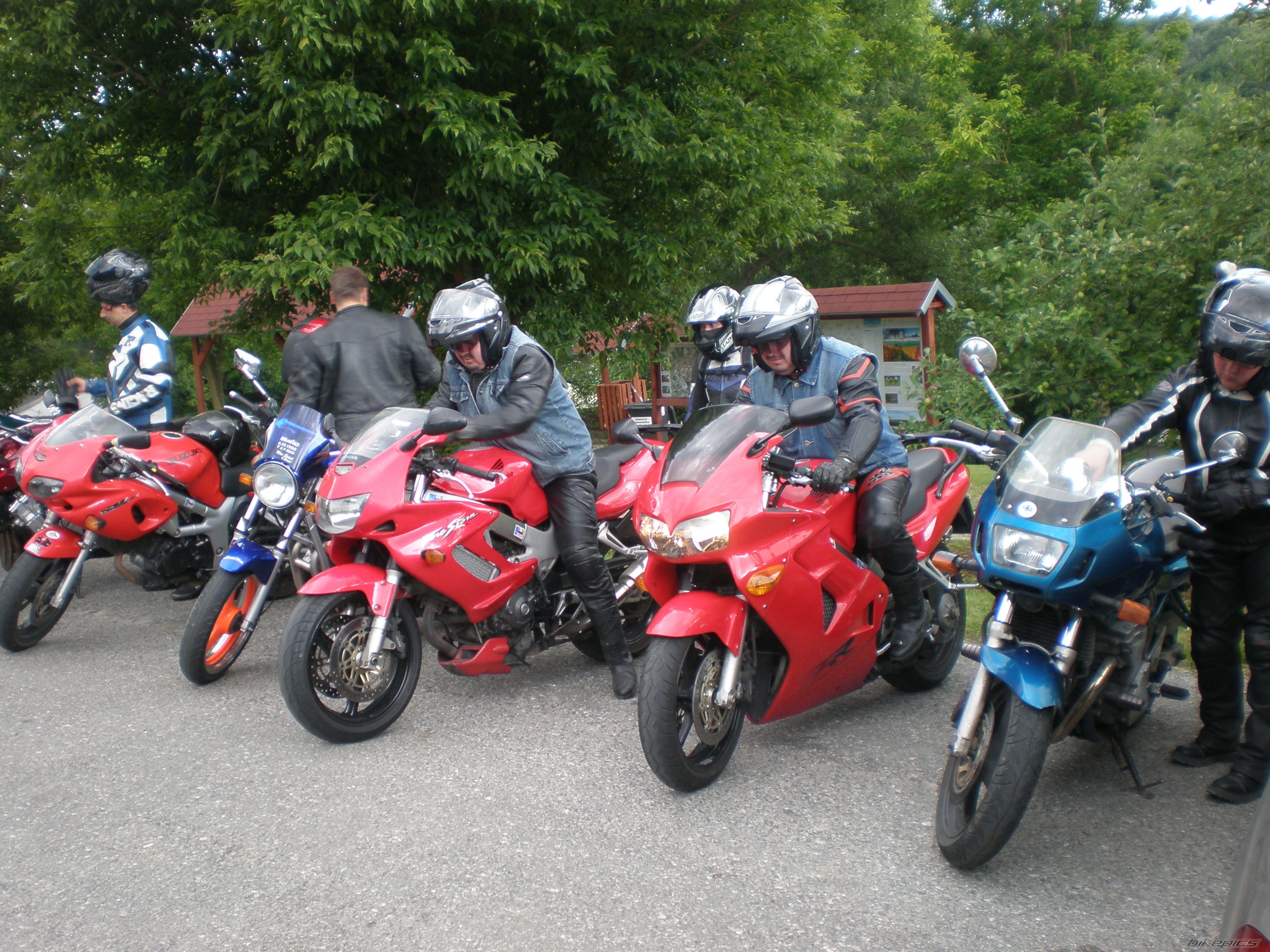 Photo 2443258