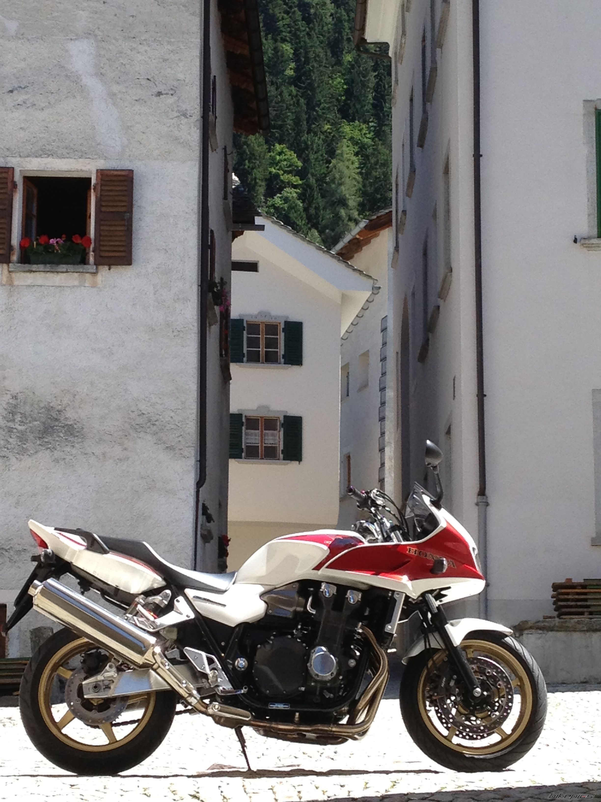 Photo 2443280