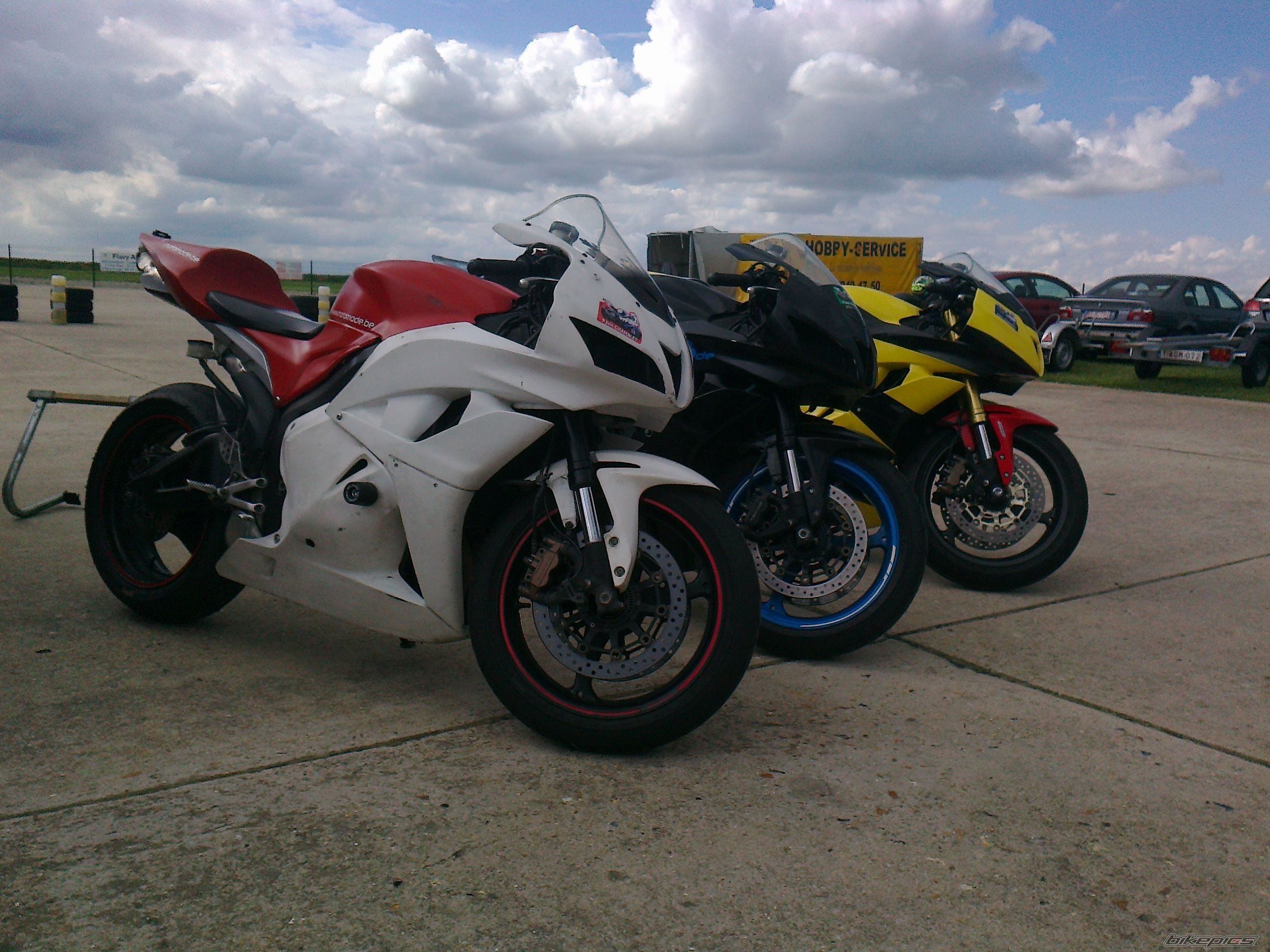 Photo 2443298