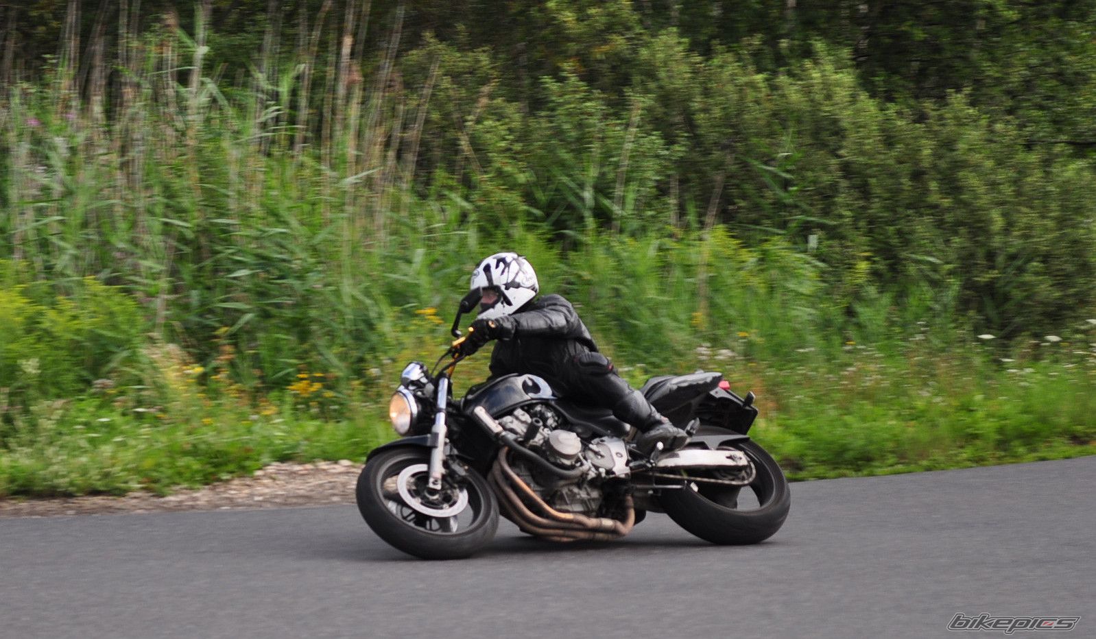 Photo 2443318