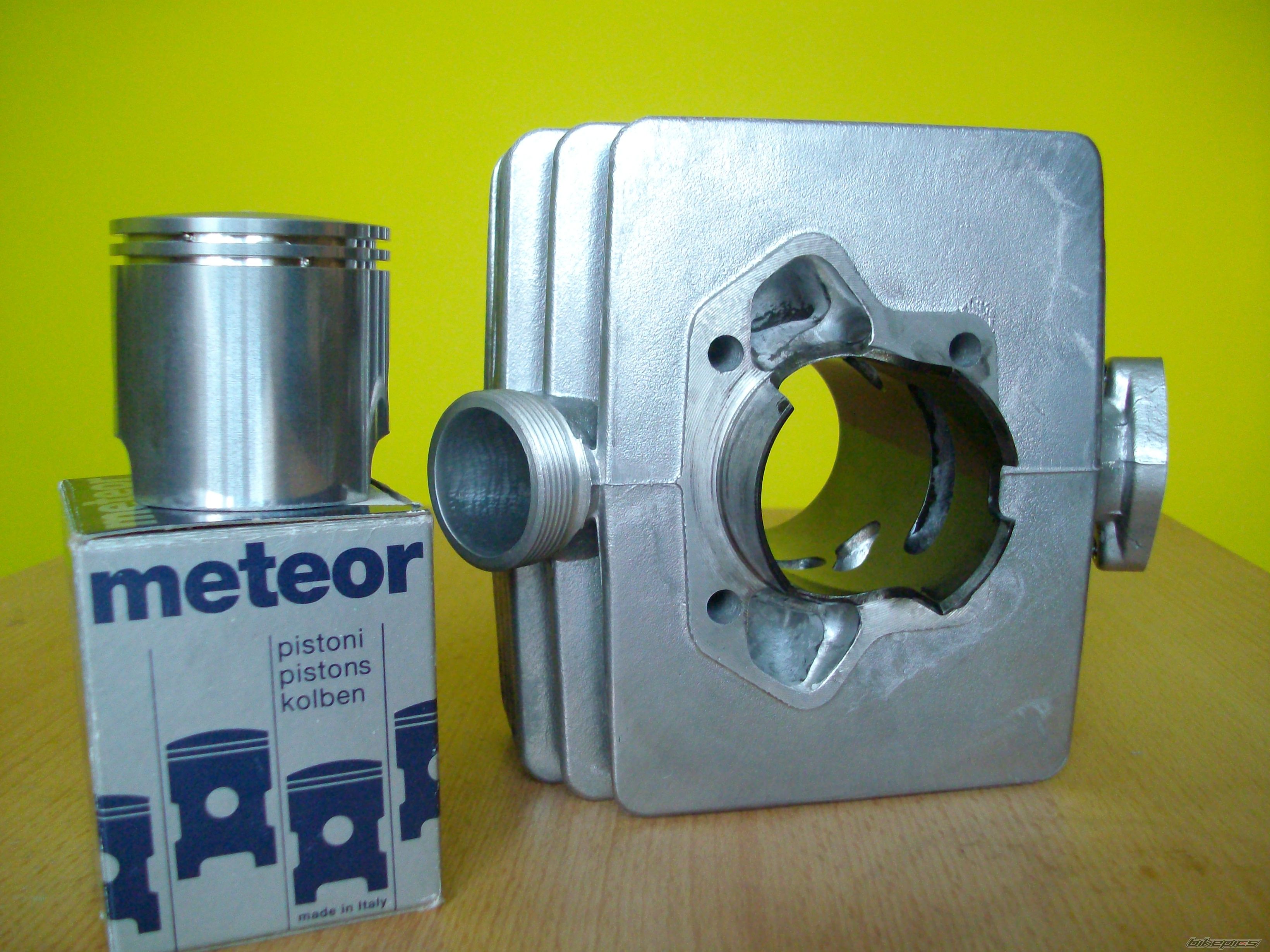 Photo 2443426